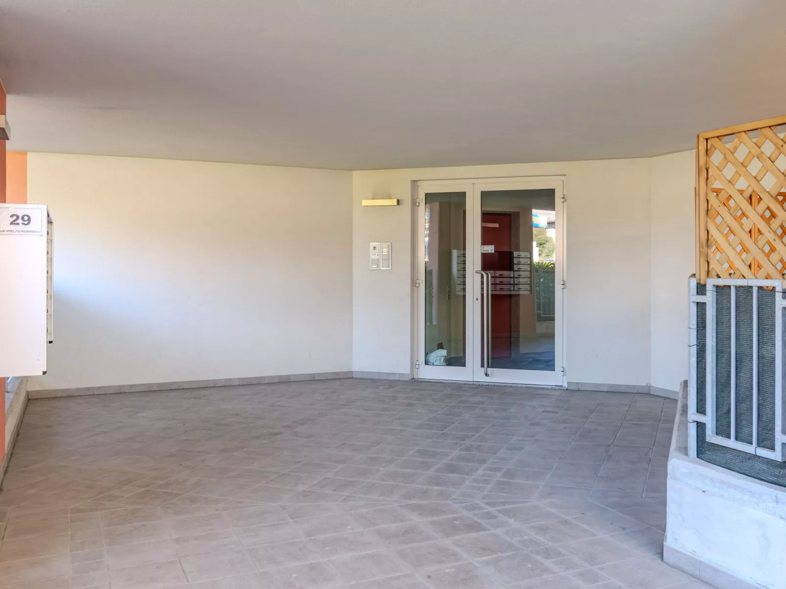Garden Apartment-Inside