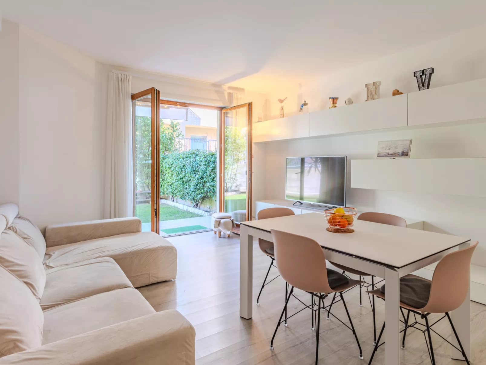 Garden Apartment-Inside
