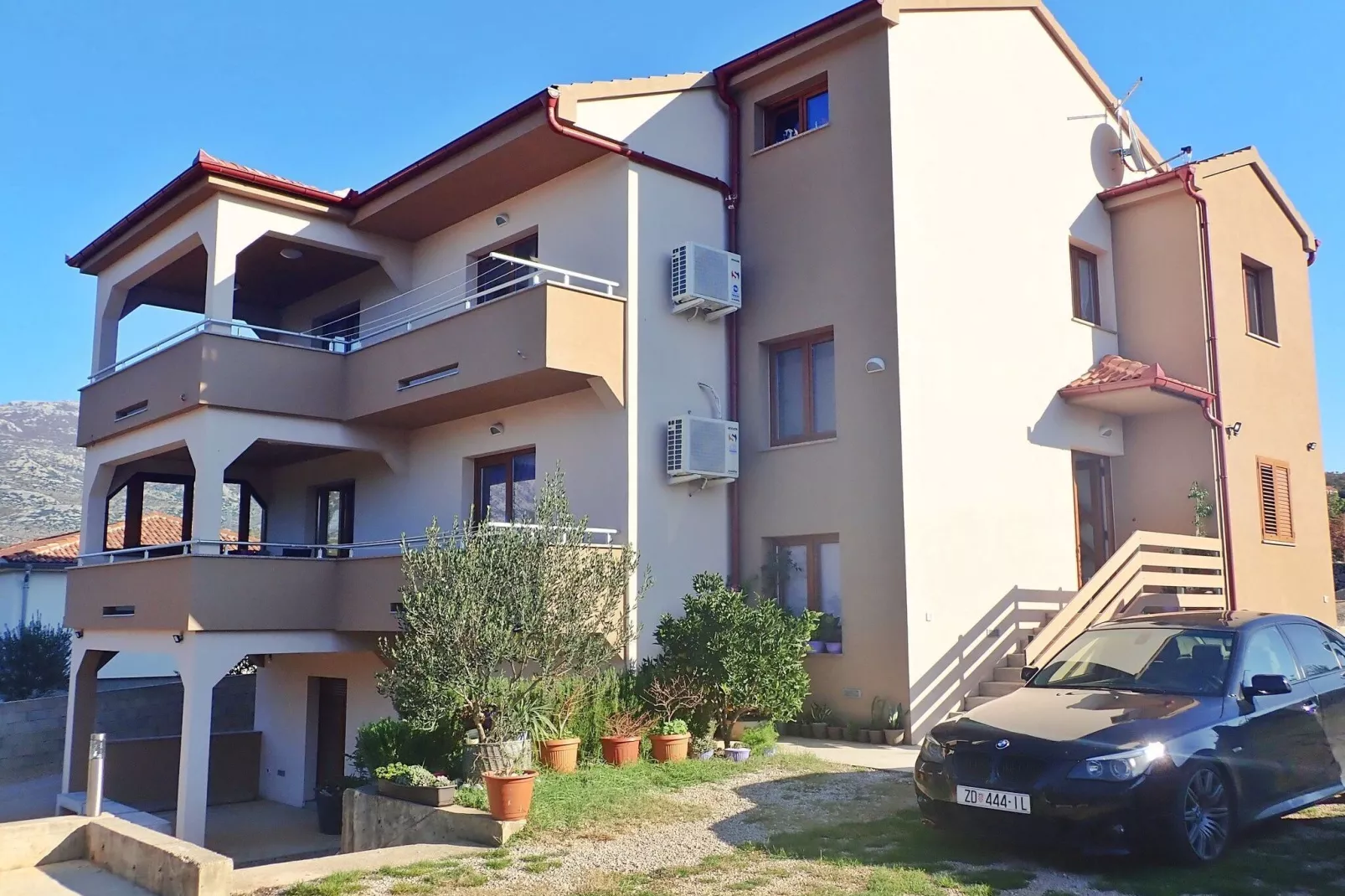 Holiday flat Dane Jasenice-Rovanjska SD-137 A-02 100 qm 6 Pers 1OG-Exterior summer