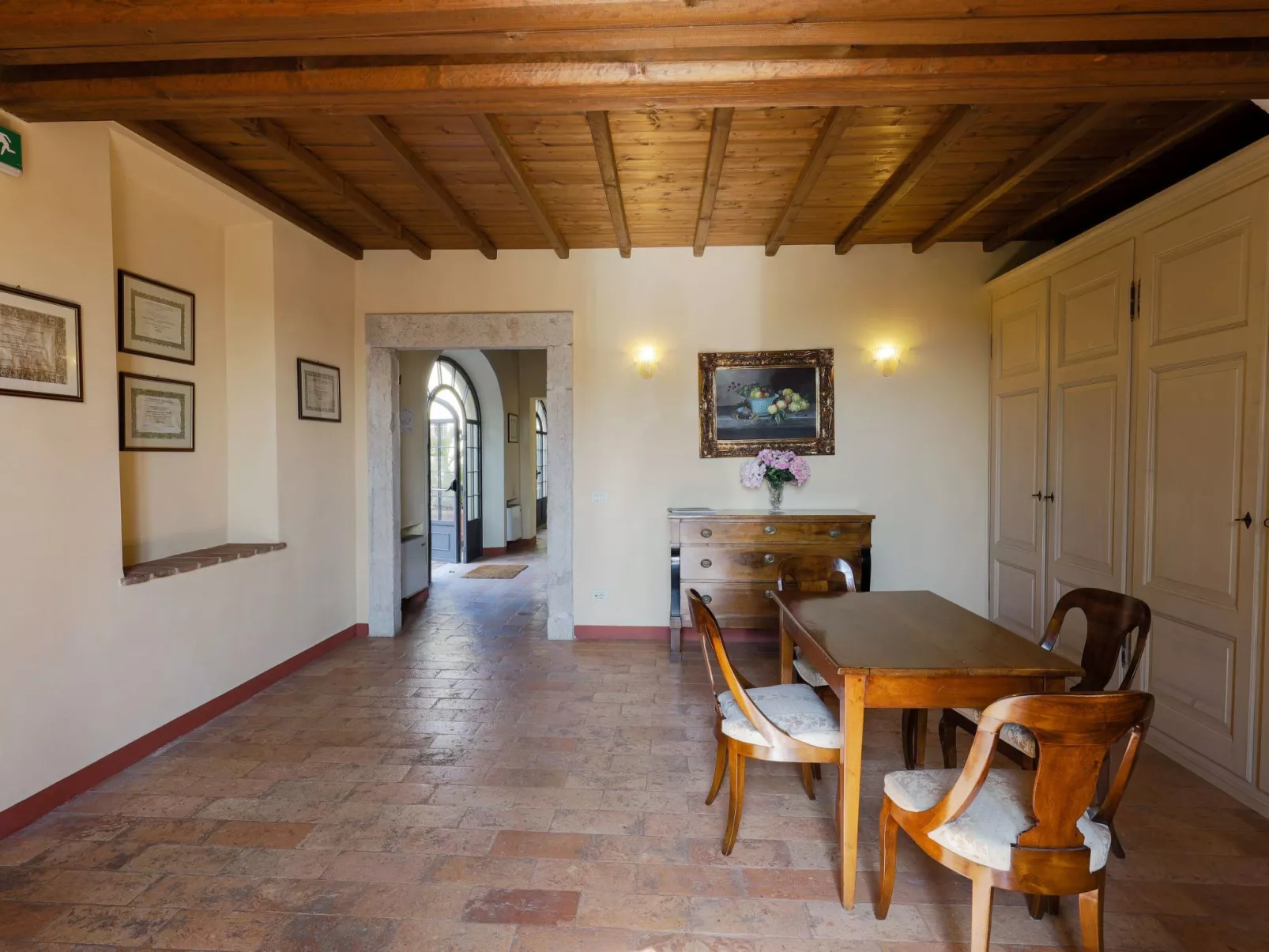 Corte Arcadia-Dedans