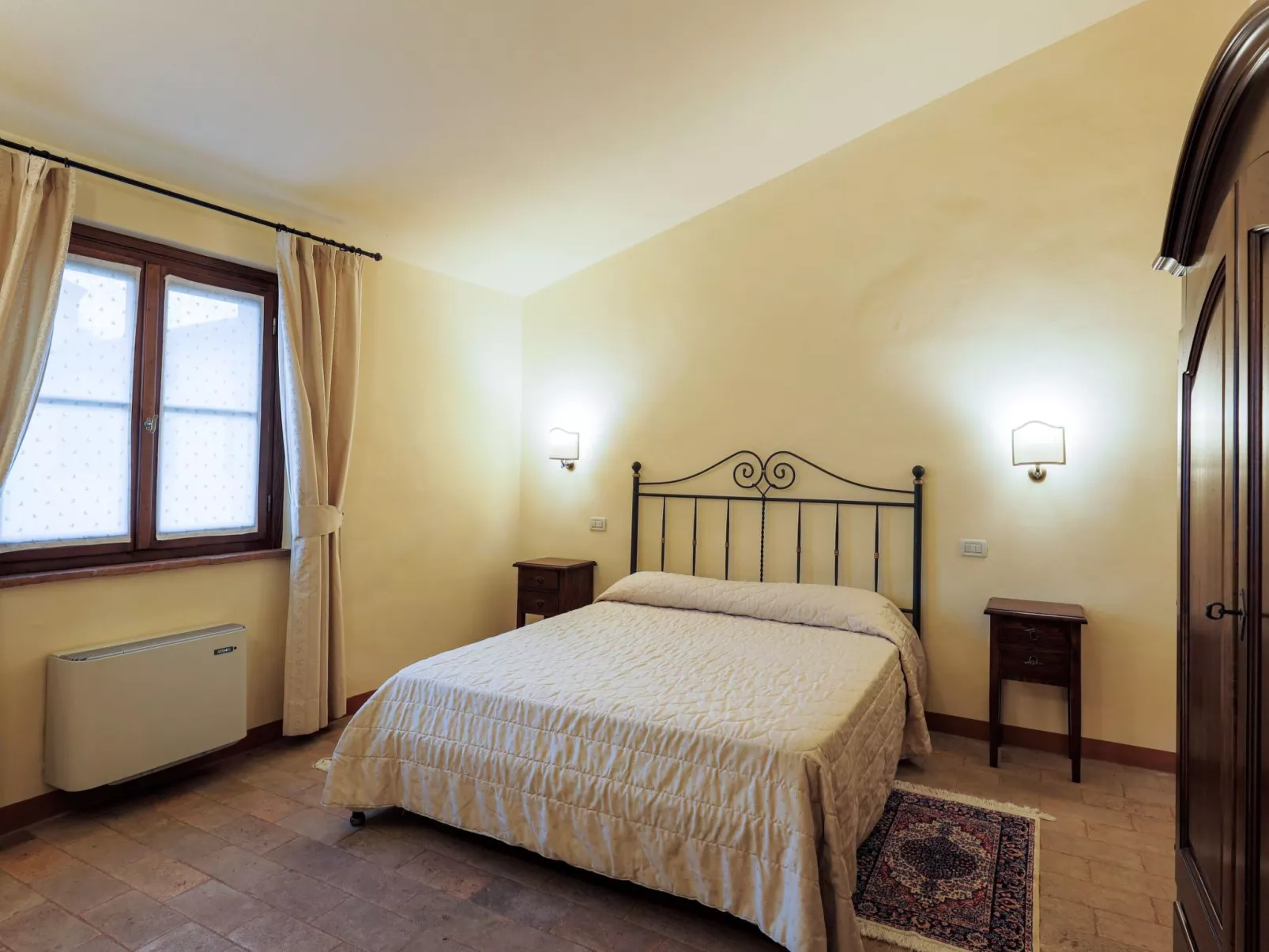 Corte Arcadia-Inside