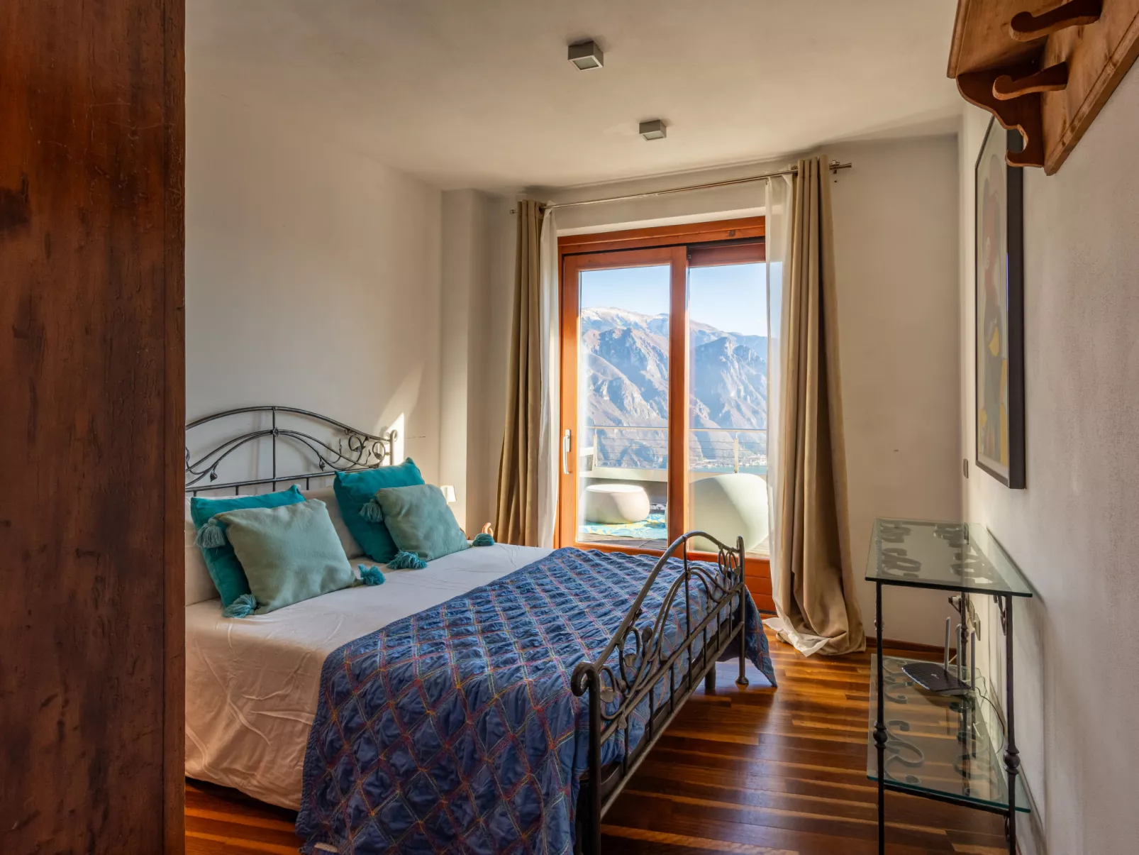 Xino Terrace View-Inside