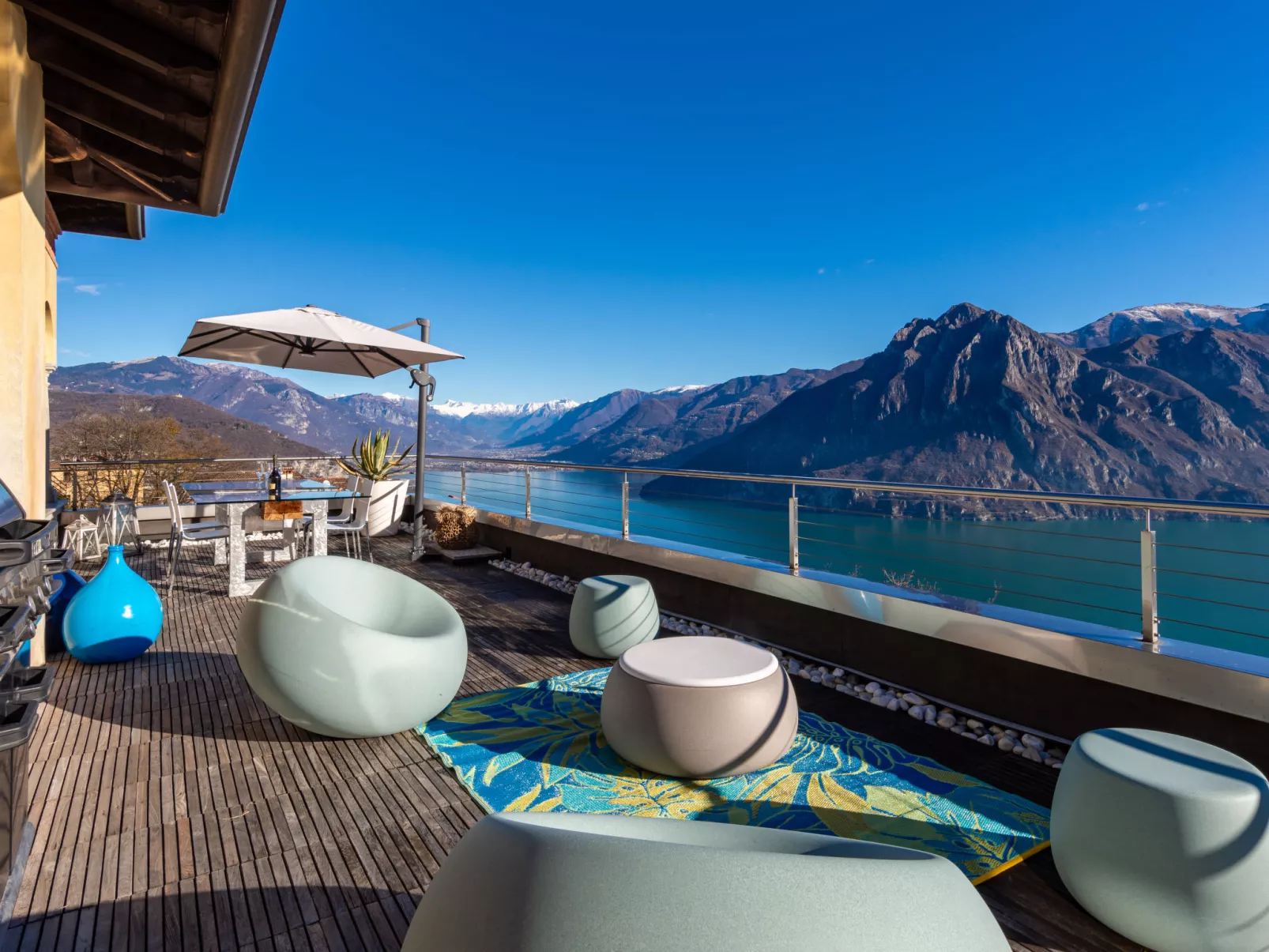 Xino Terrace View-Outside