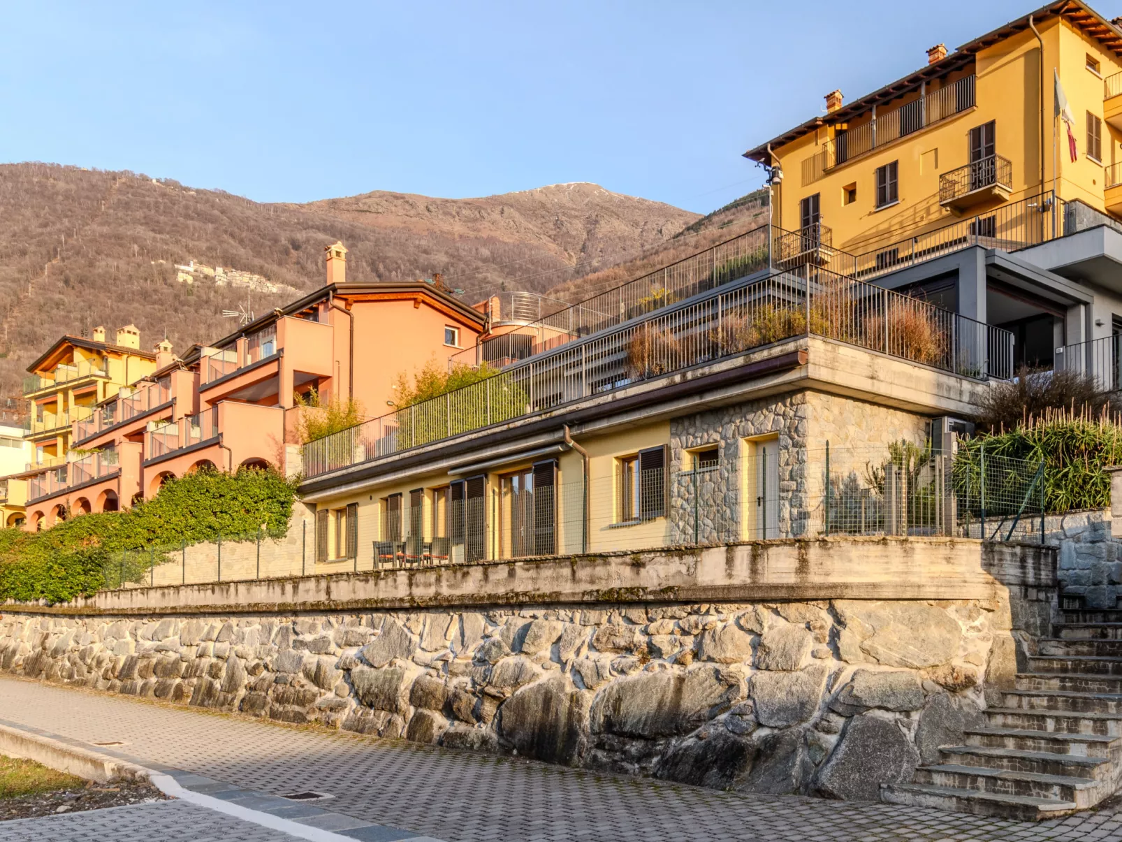 La Terrazza sul Lago-Outside