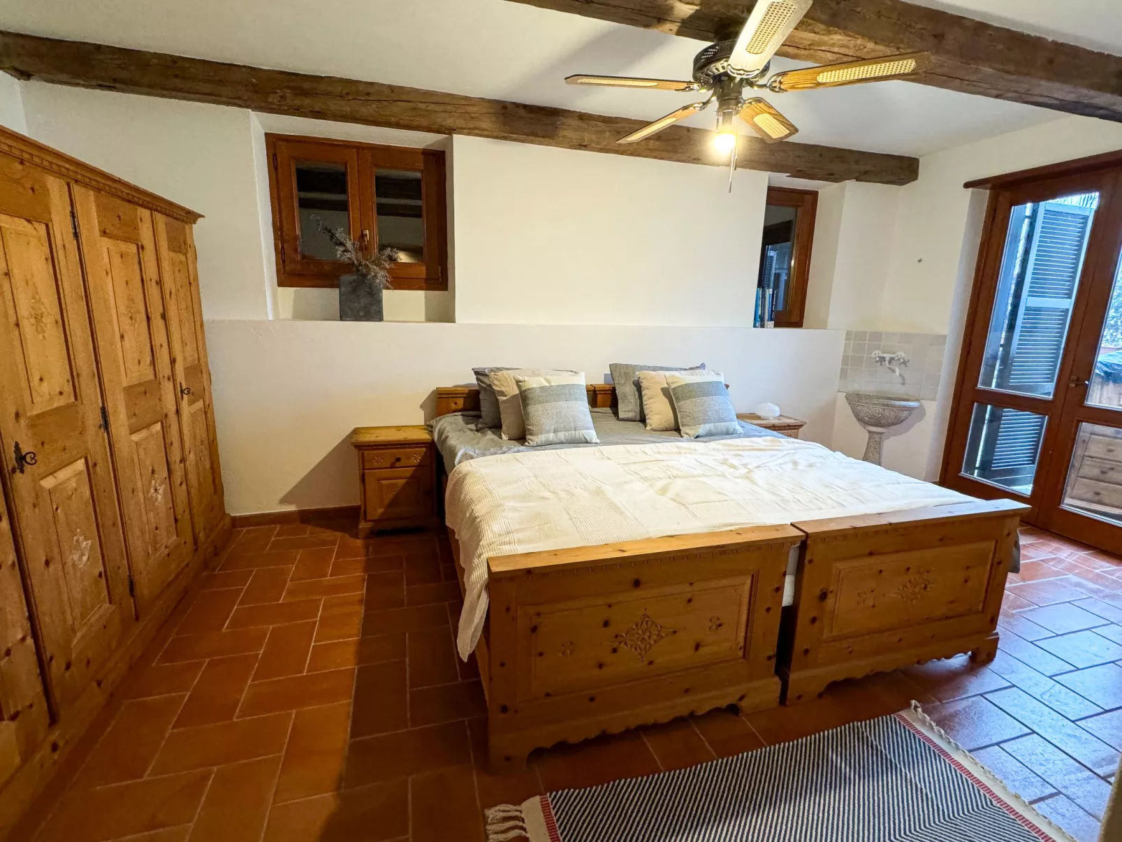 Cape Cod-Inside
