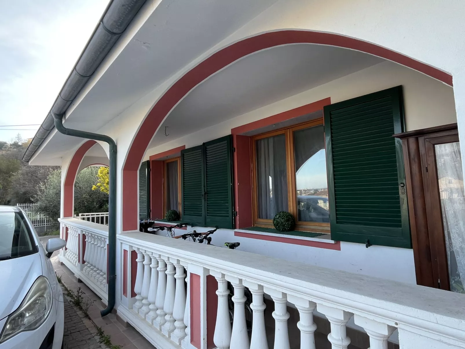 Il Portico-Outside