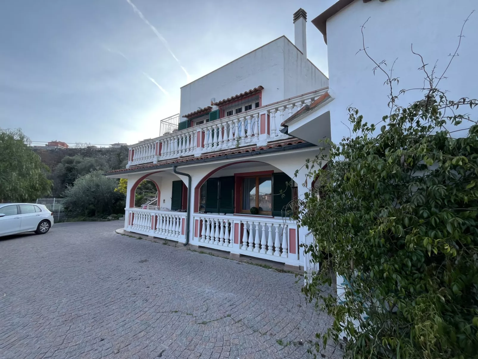 Il Portico-Outside