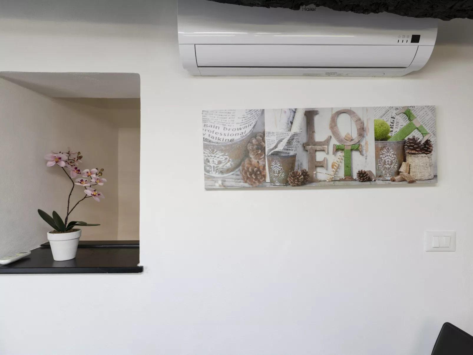 Happy Home-Inside