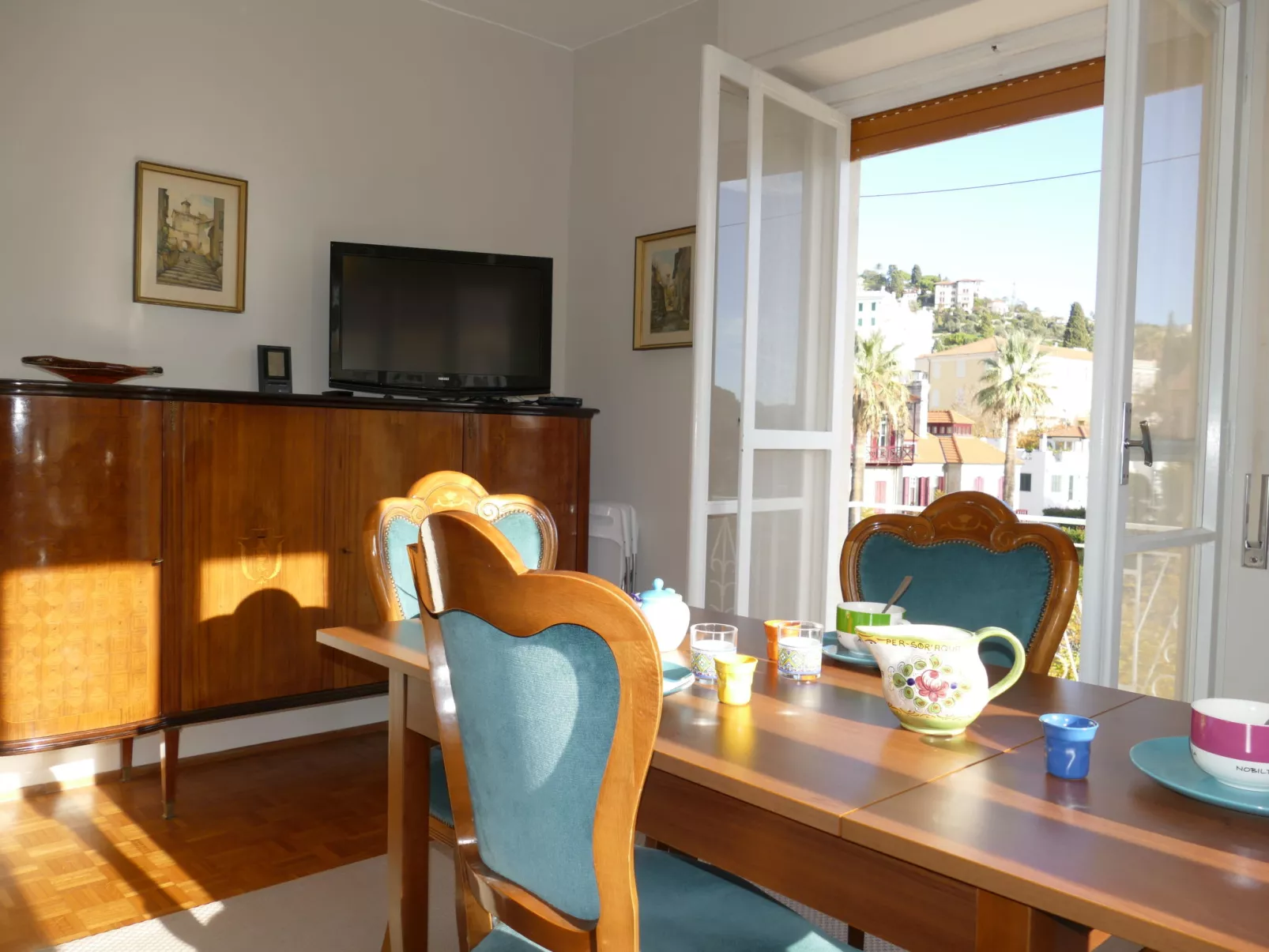 Citrus House-Inside