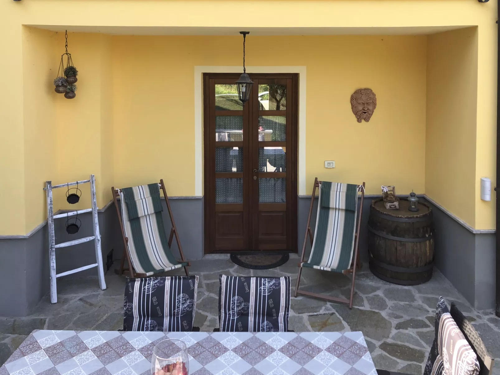 Bellavista-Outside