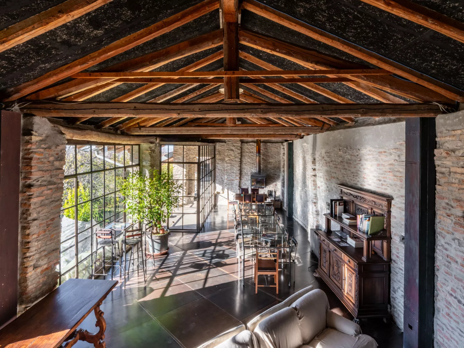 Borgo del Riondino-Inside