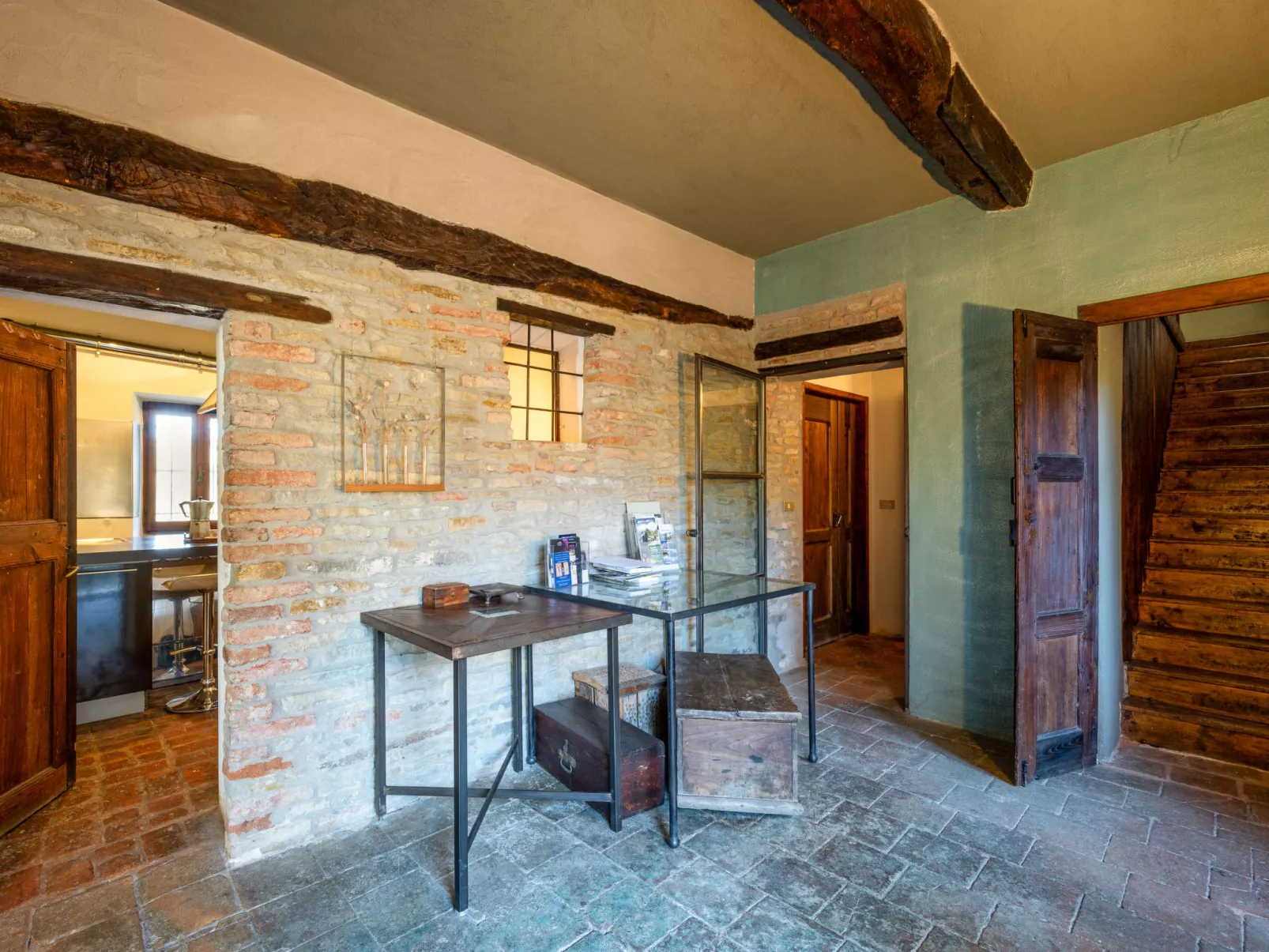 Borgo del Riondino-Inside