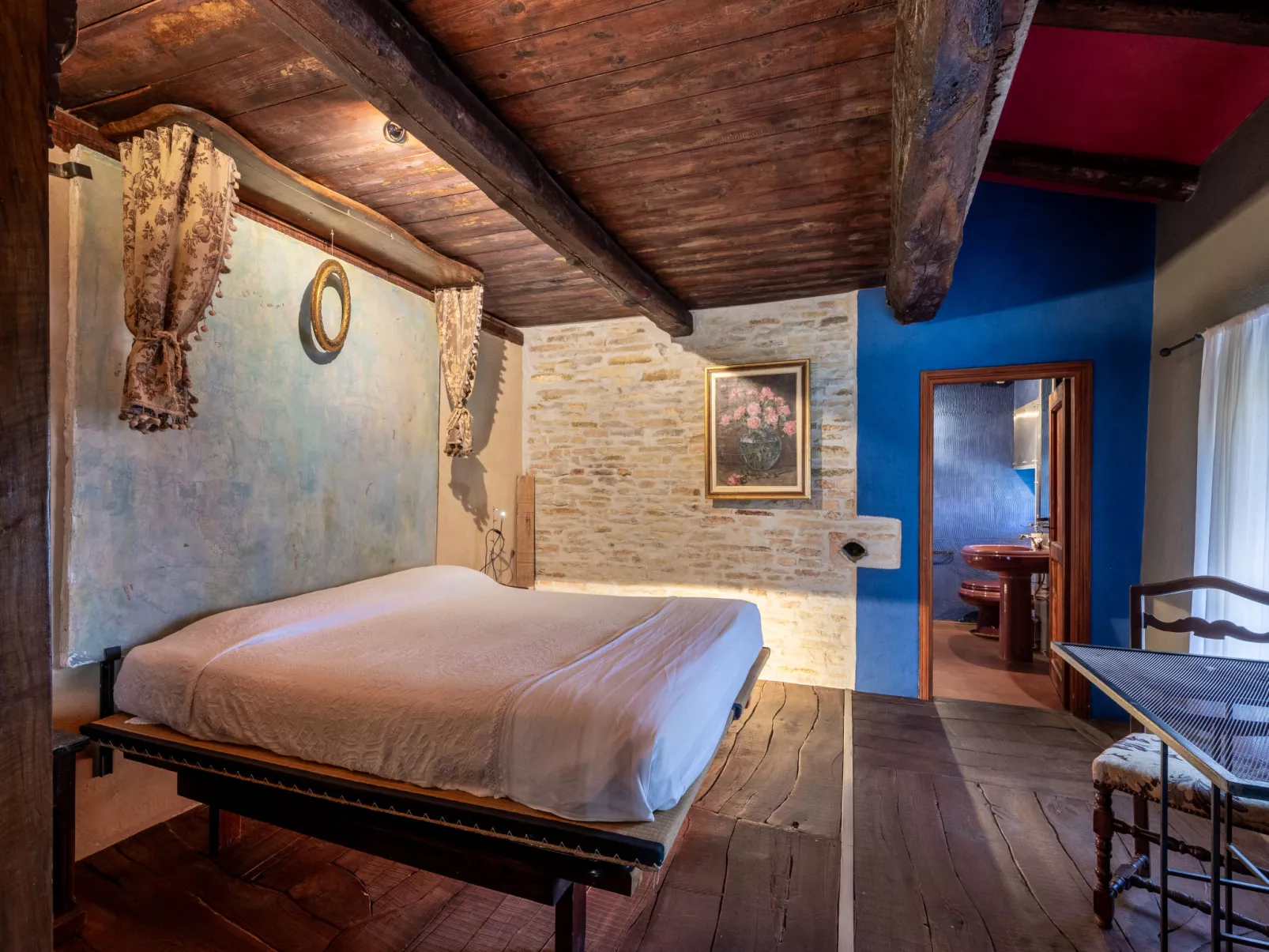 Borgo del Riondino-Inside