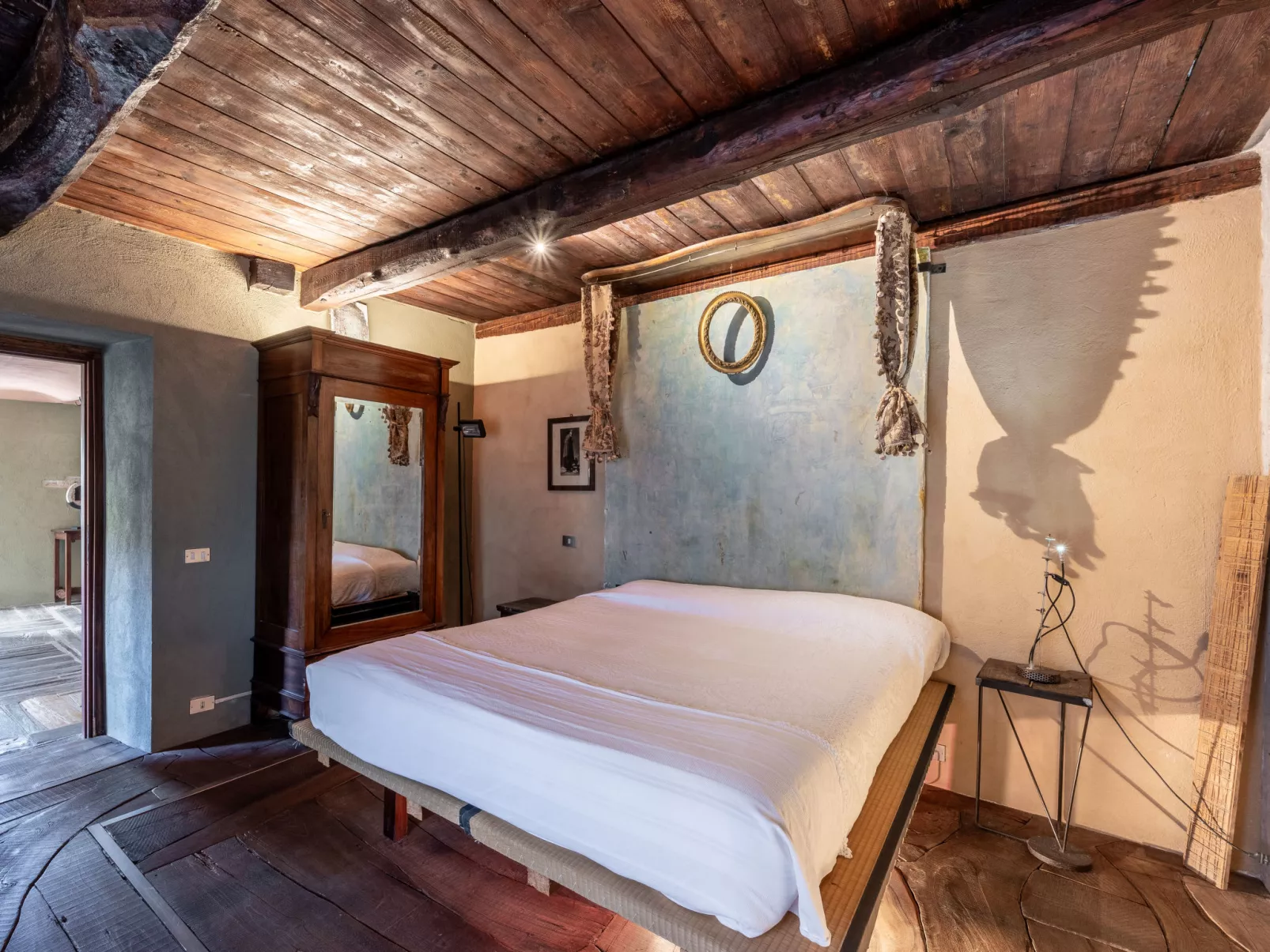 Borgo del Riondino-Inside