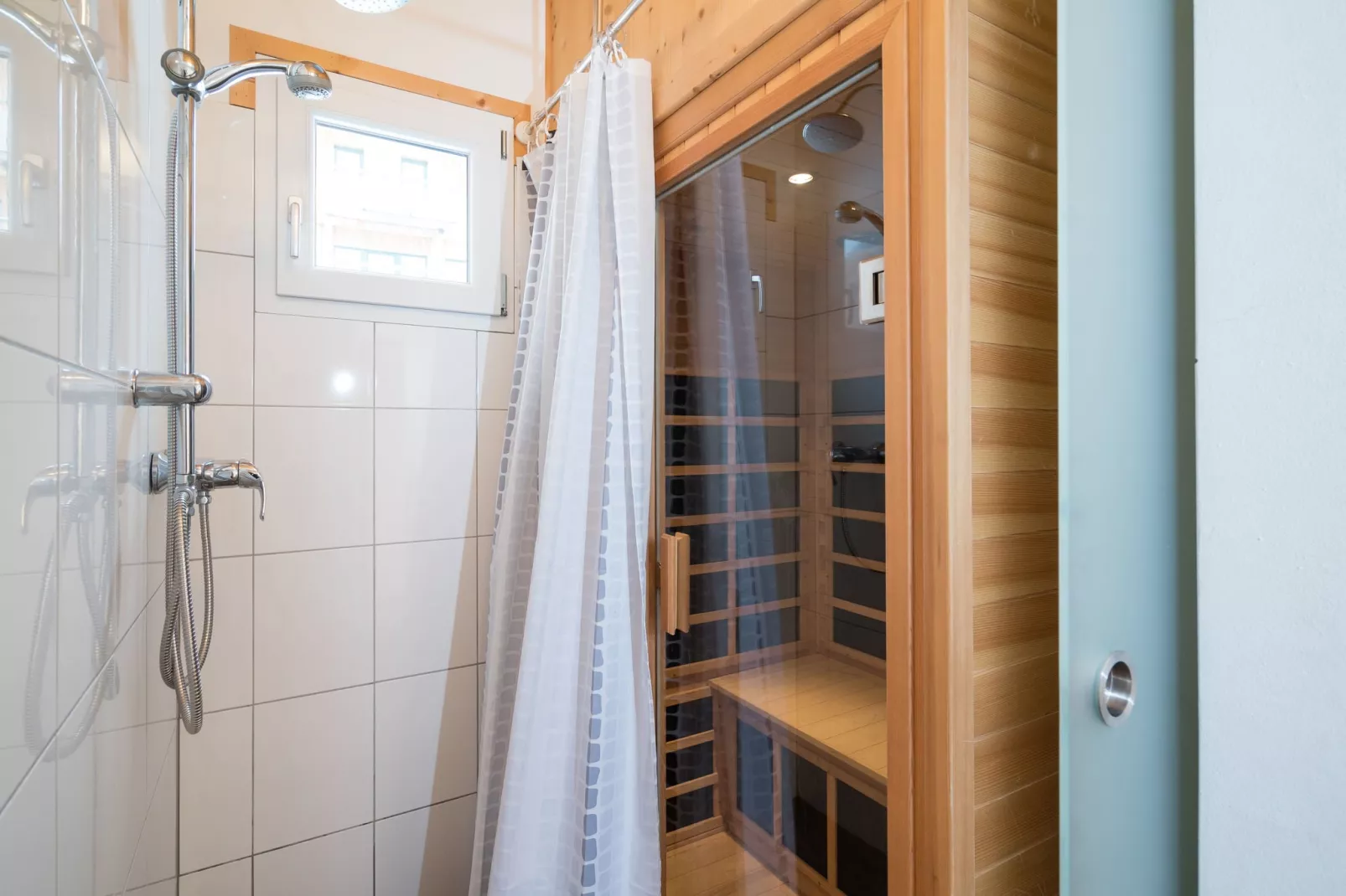 Chalet Almdorf 8-Bathroom