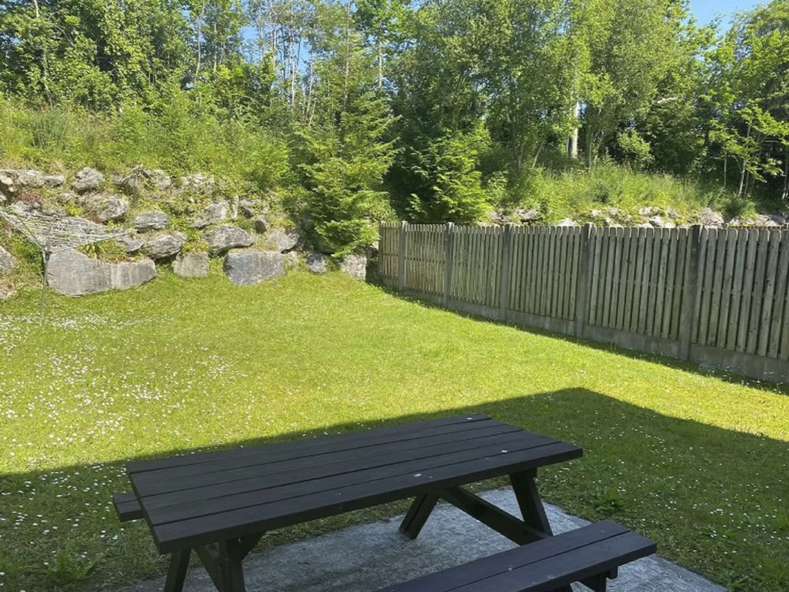 Sunshine Heights-Outside