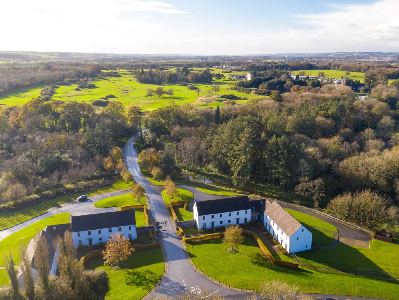 Castlemartyr Holiday Lodge-Draußen