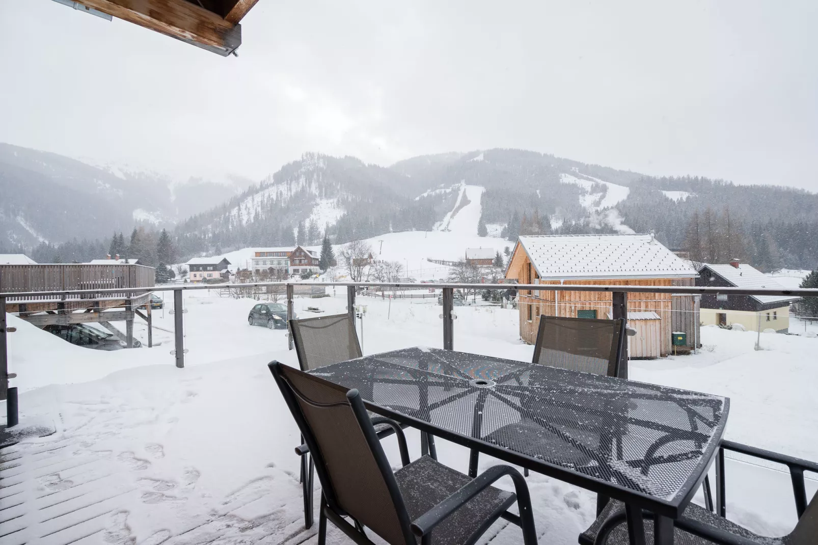 Chalet Almdorf 8-Terrace balcony