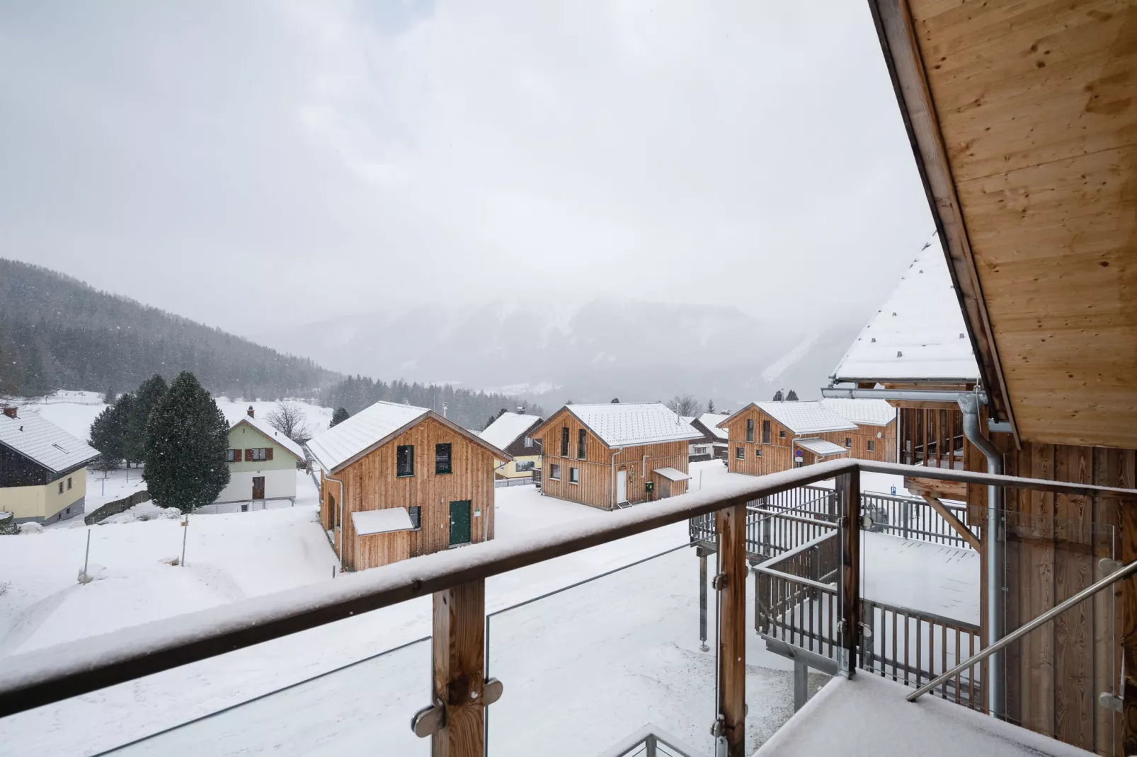 Chalet Almdorf 8-Terrace balcony