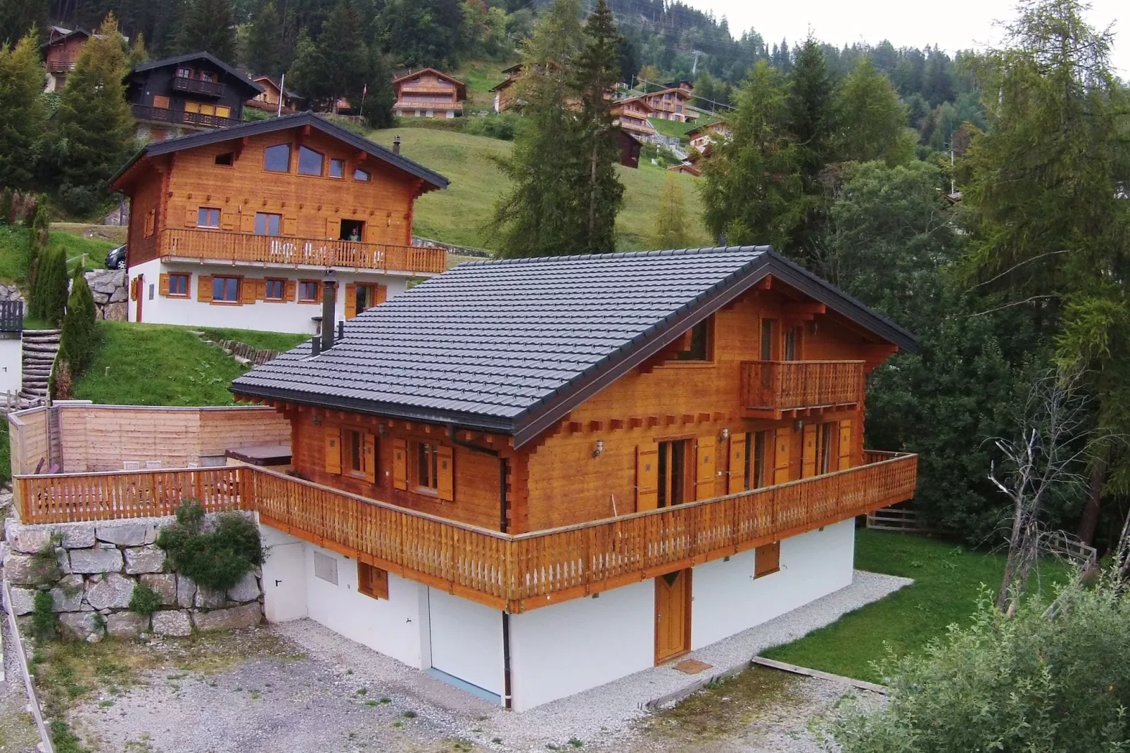 Harmonie-Exterior summer