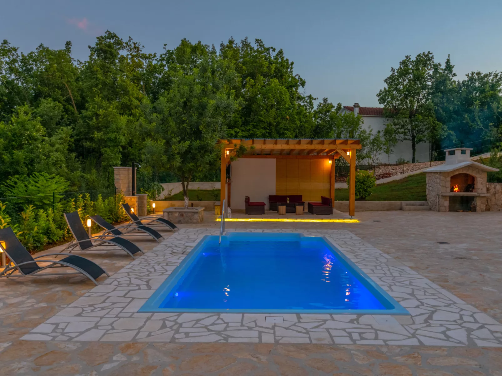 Villa Dalmatina-Outside