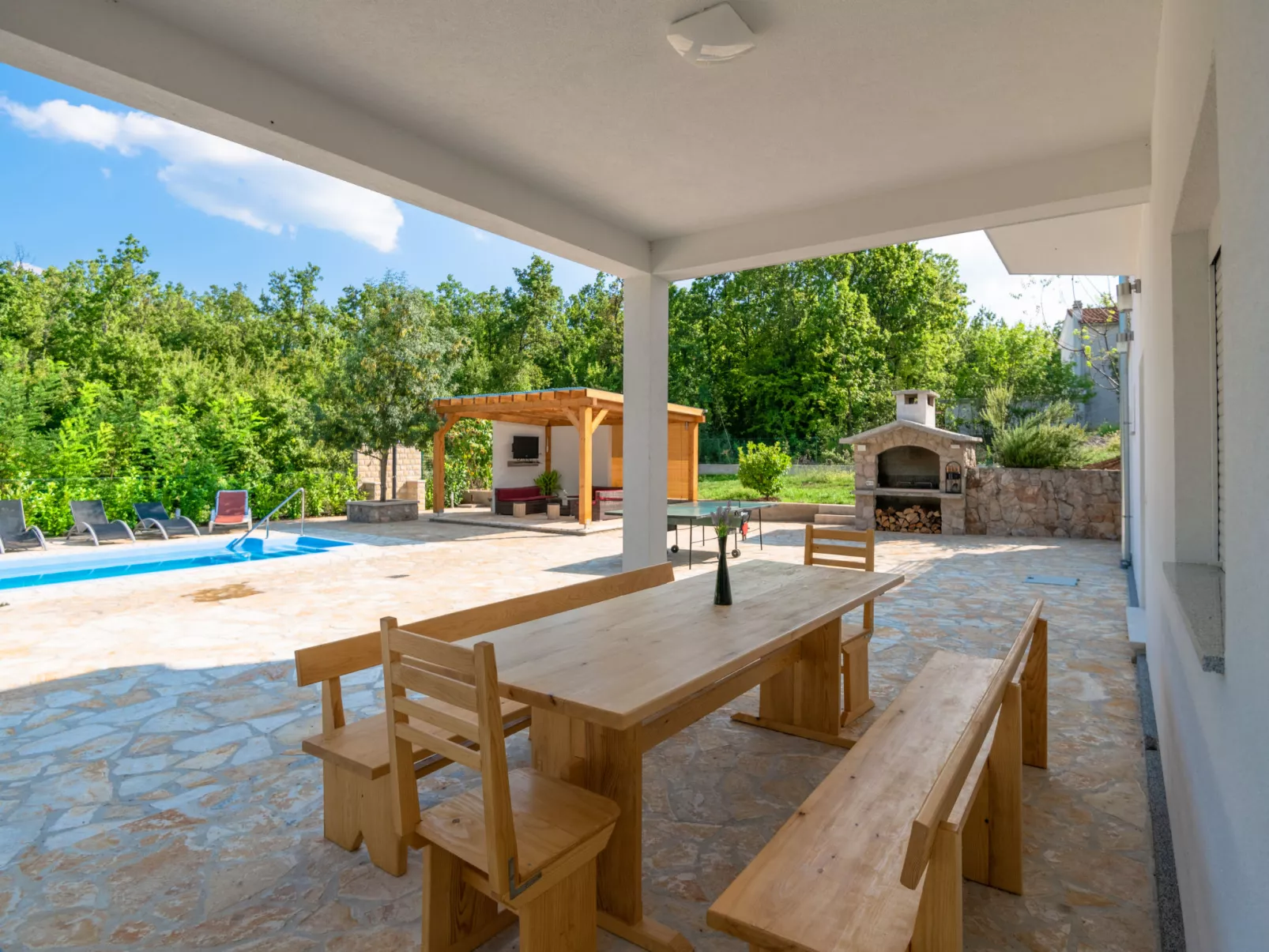 Villa Dalmatina-Outside