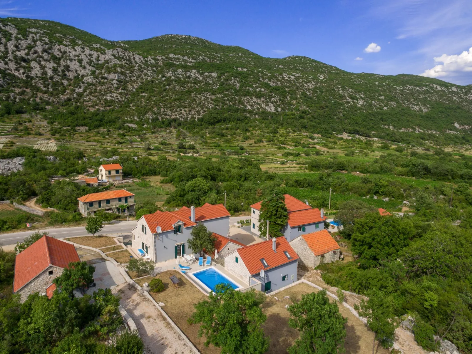 Villa Roglić-Outside
