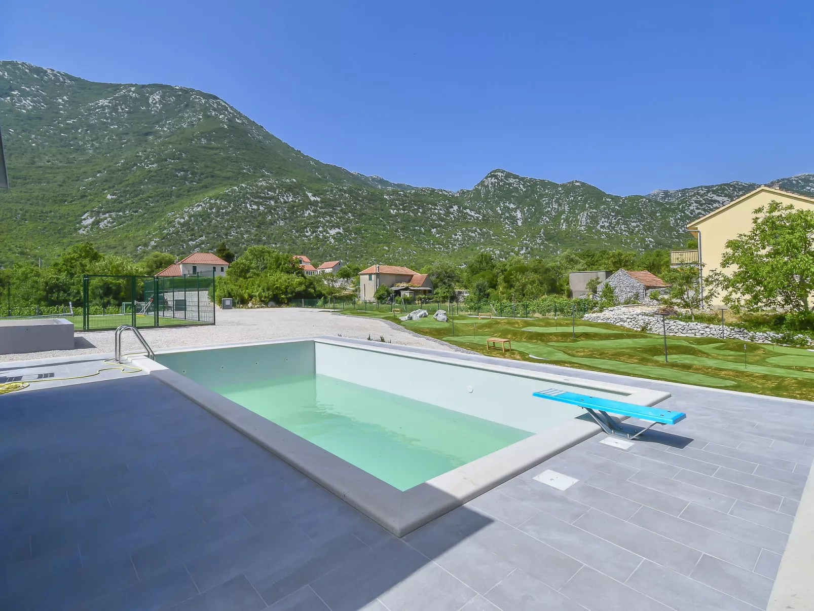 Villa Roglić-Outside