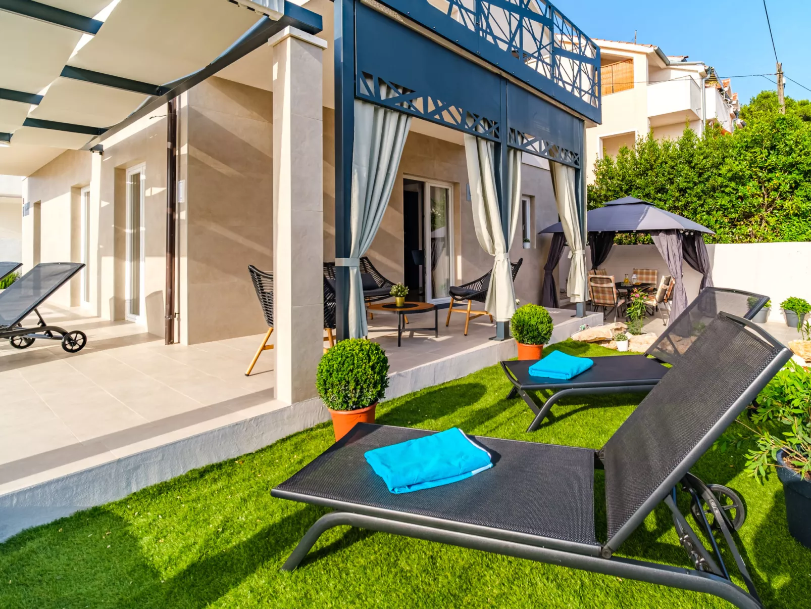 Villa Renesansa-Drinnen