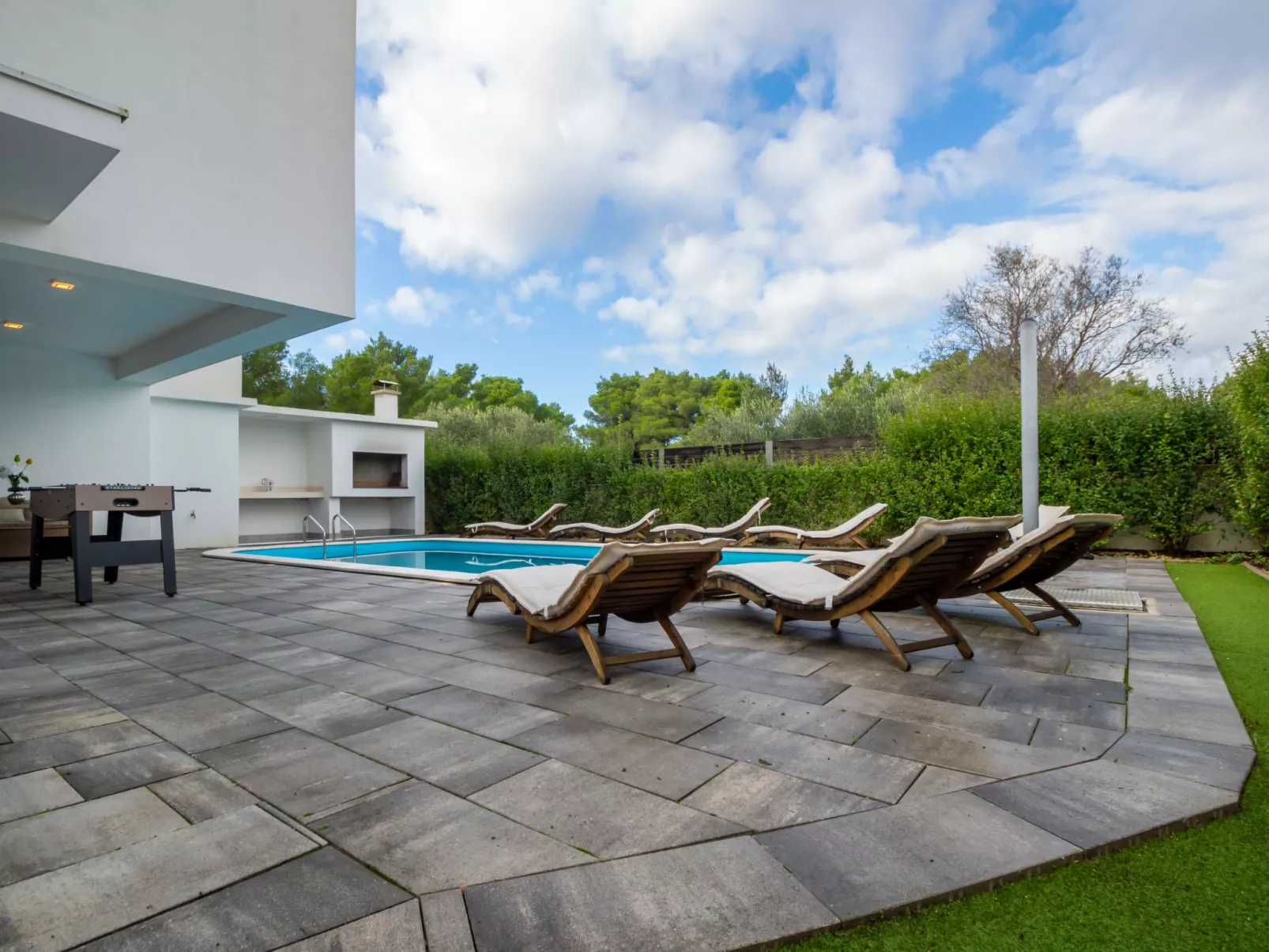 Villa Loreta-Outside