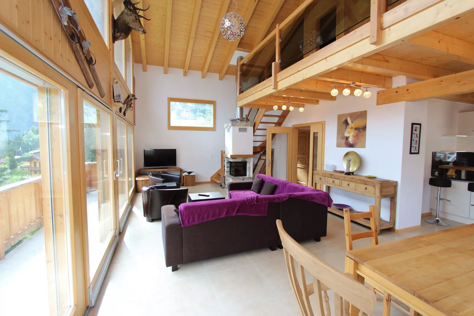 Chalet Chaud-Living room