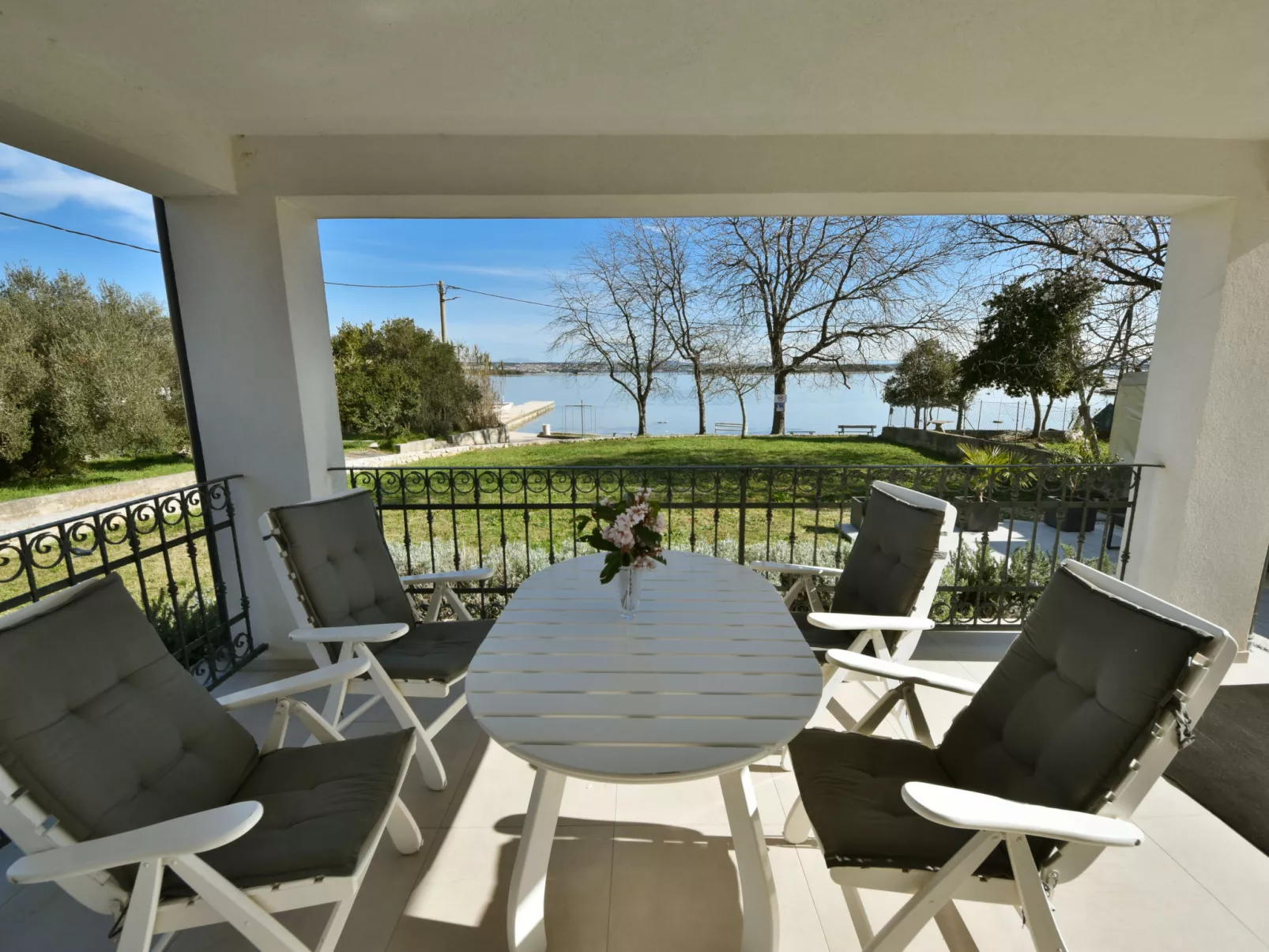 Sea side-Outside