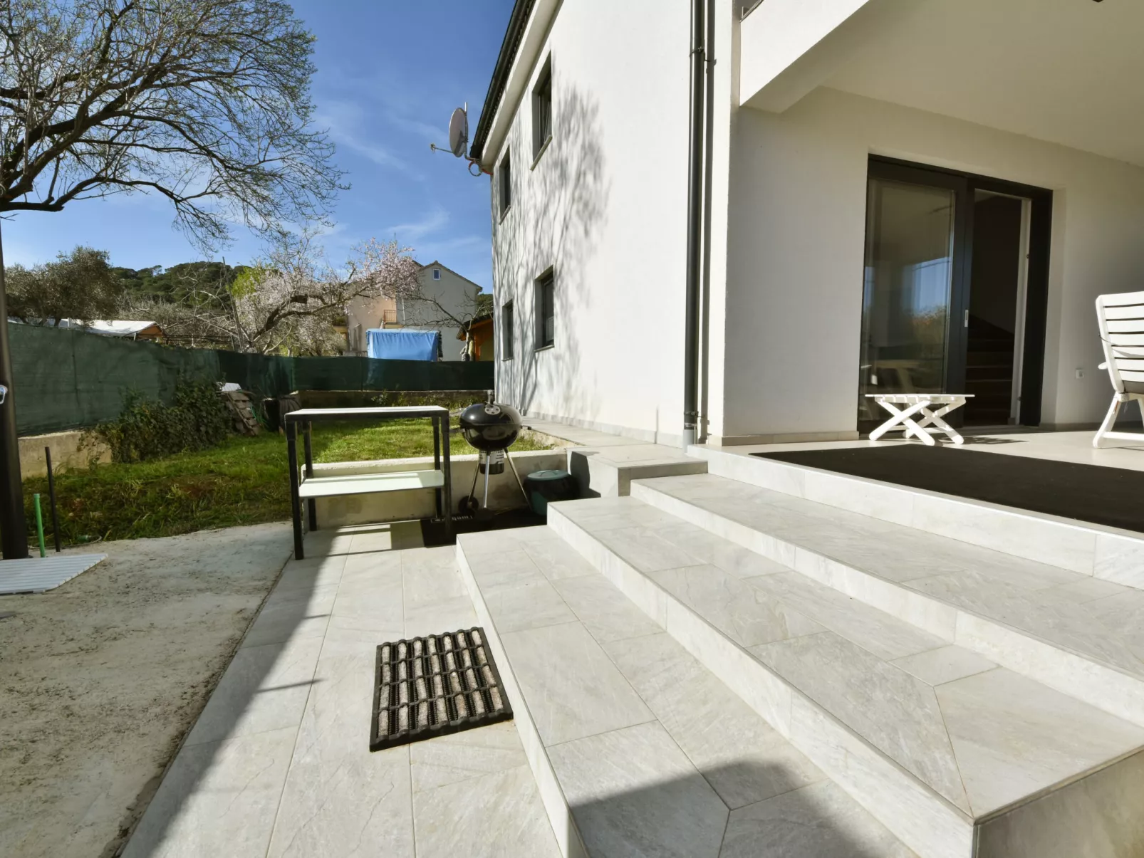 Sea side-Inside