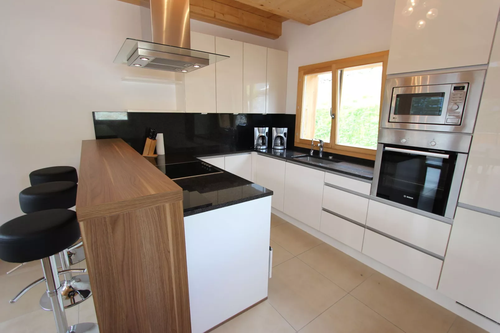 Chalet Chaud-Kitchen
