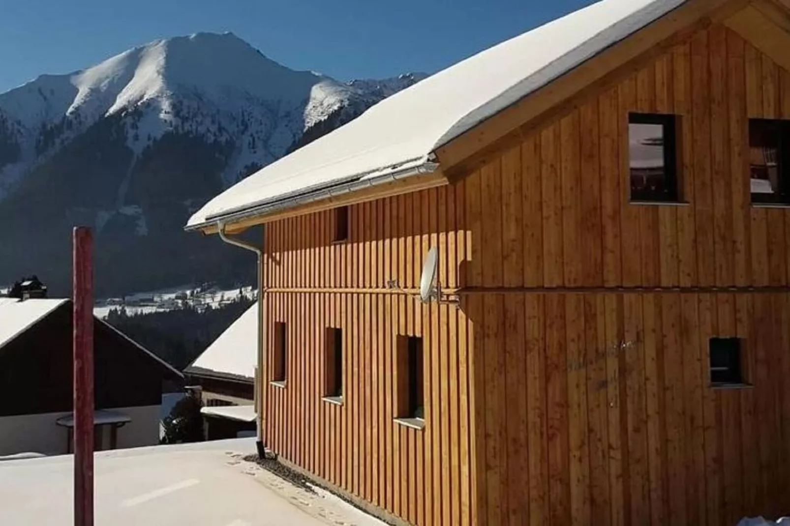Chalet Pistenstüberl-View winter