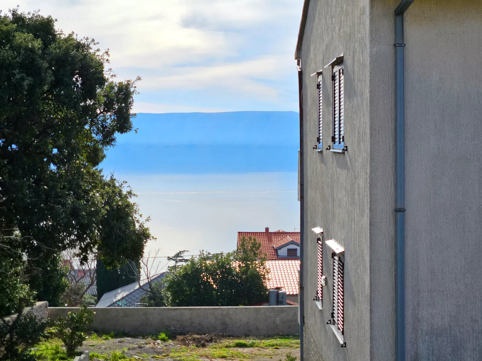 Sanja-Outside