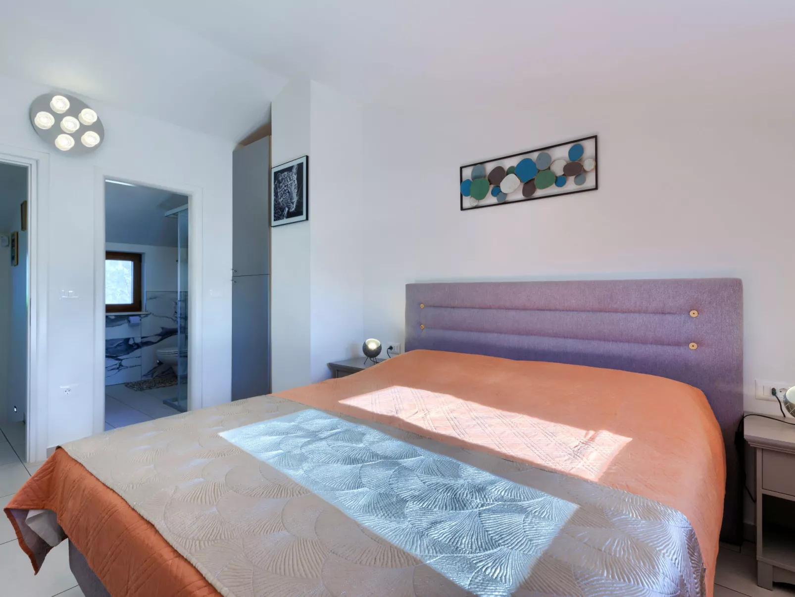 Villa Lora-Inside