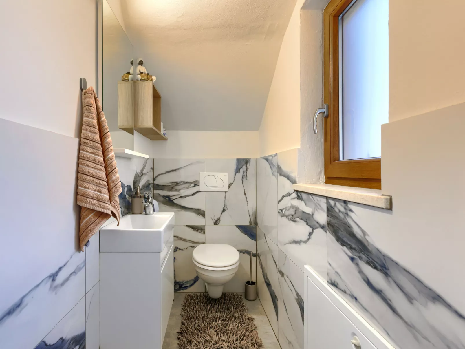 Villa Lora-Inside