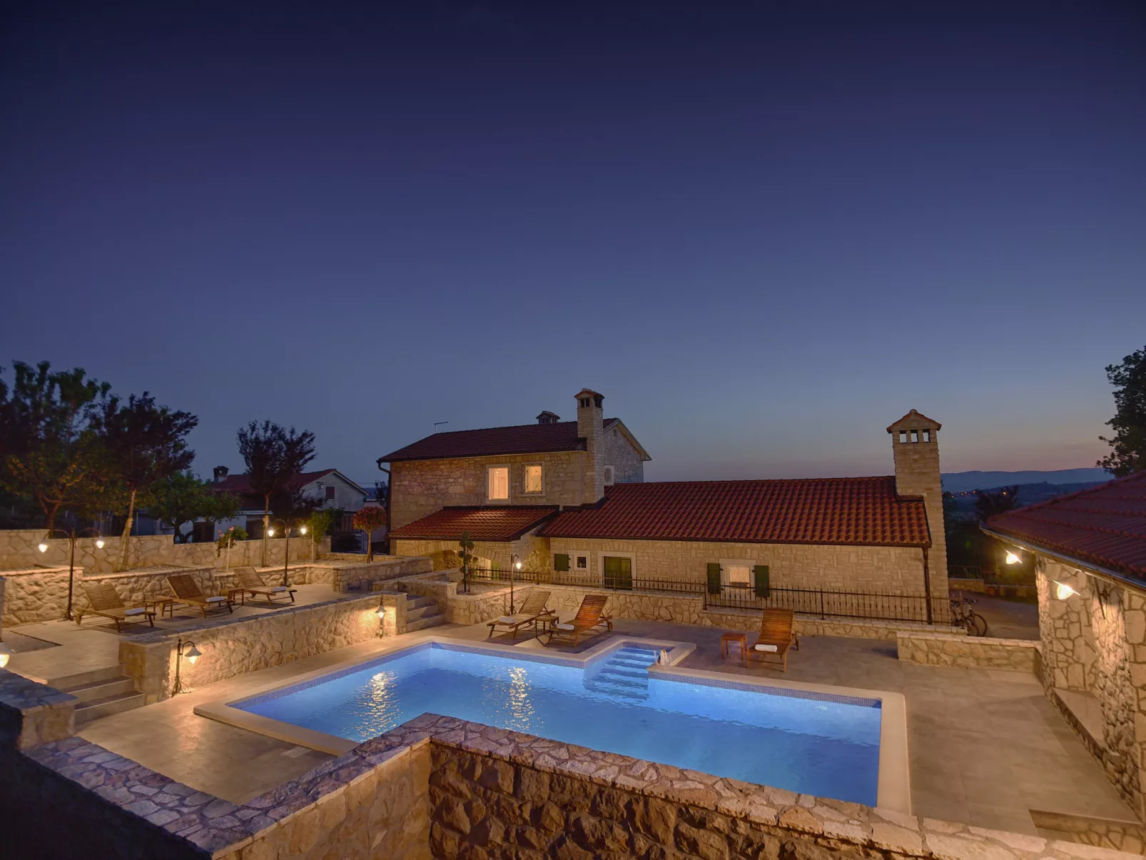 Villa Škavre-Outside
