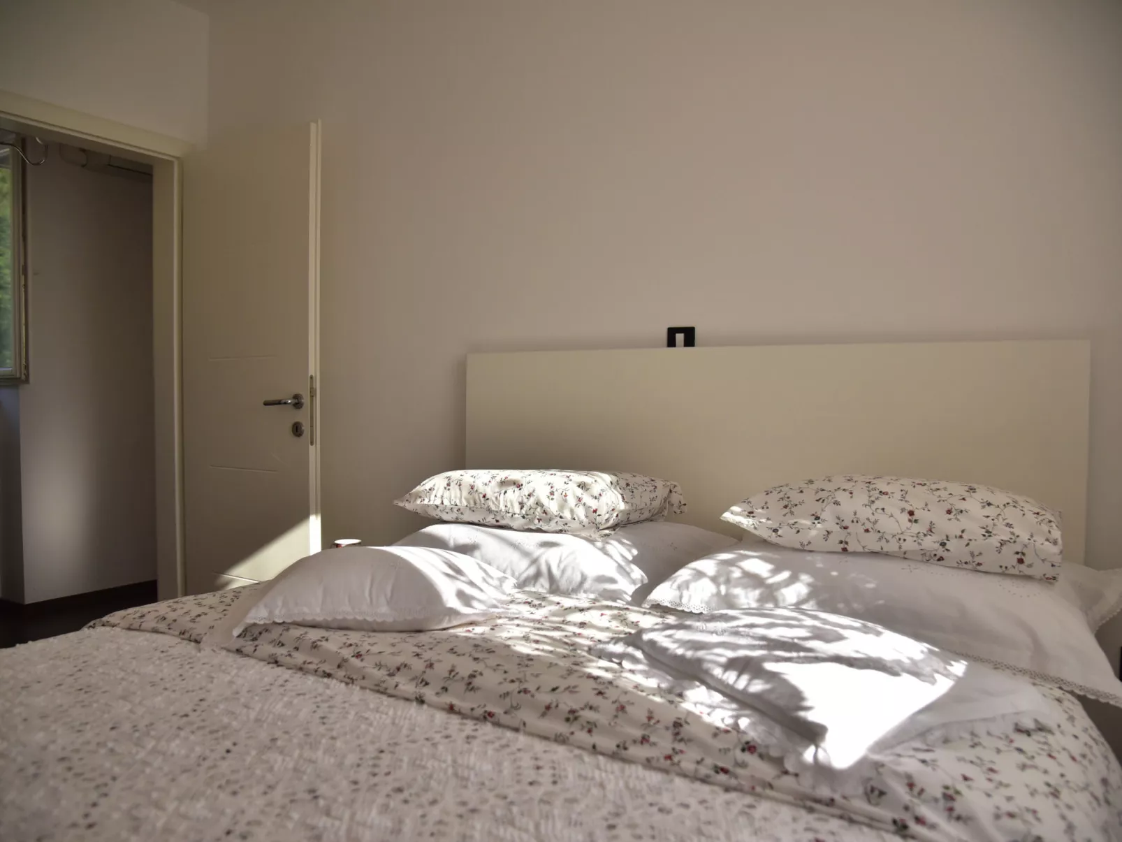 Villa Škavre-Inside