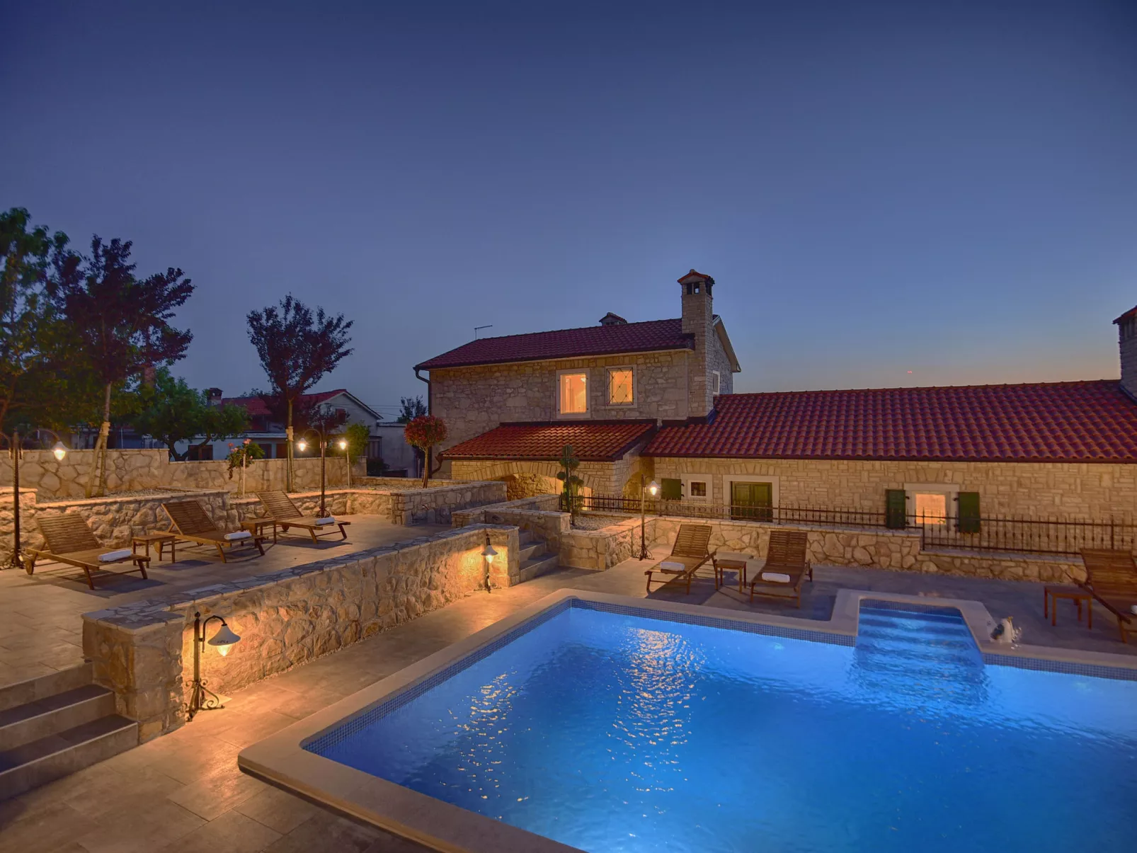 Villa Škavre-Outside