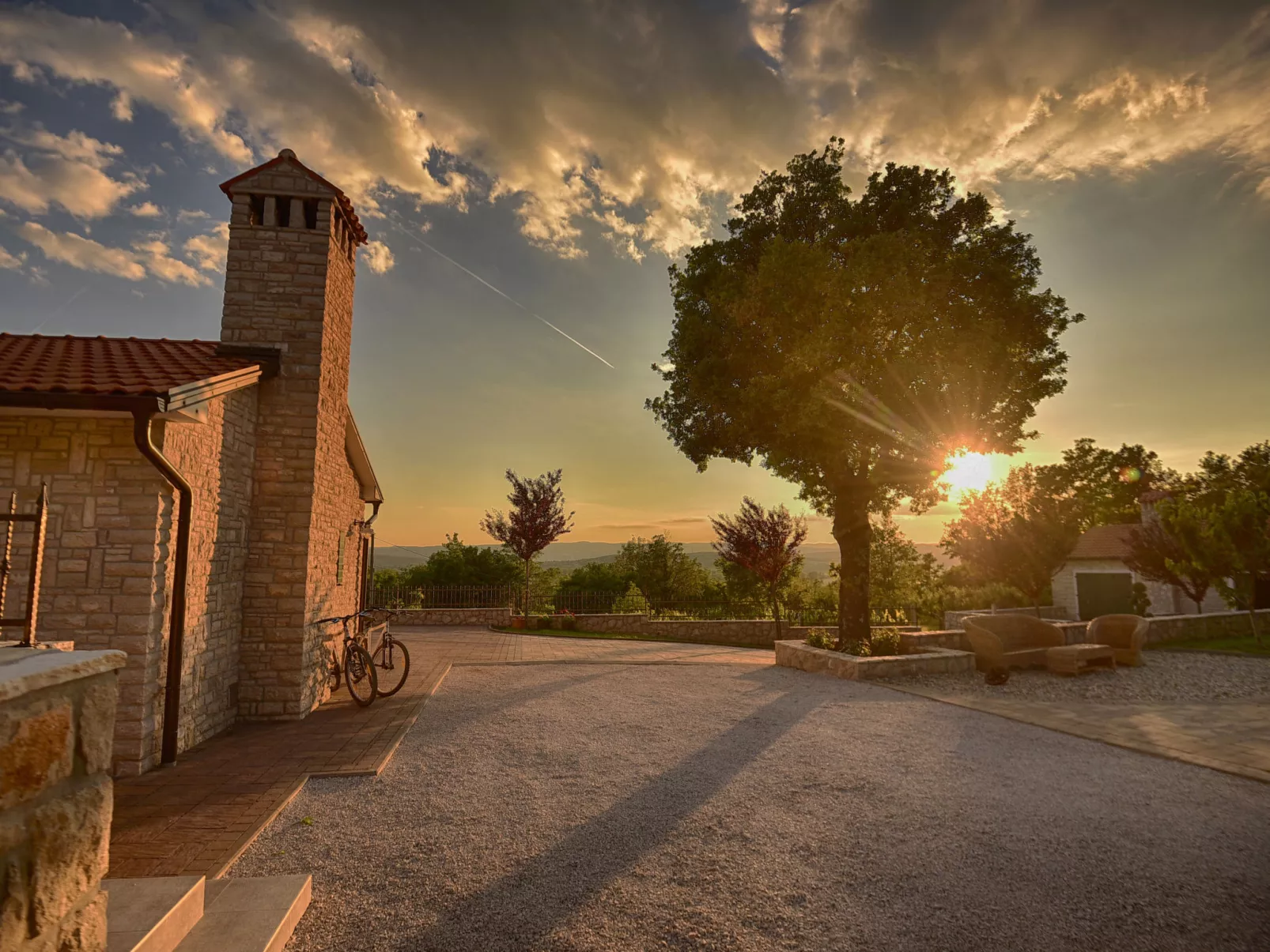 Villa Škavre-Outside