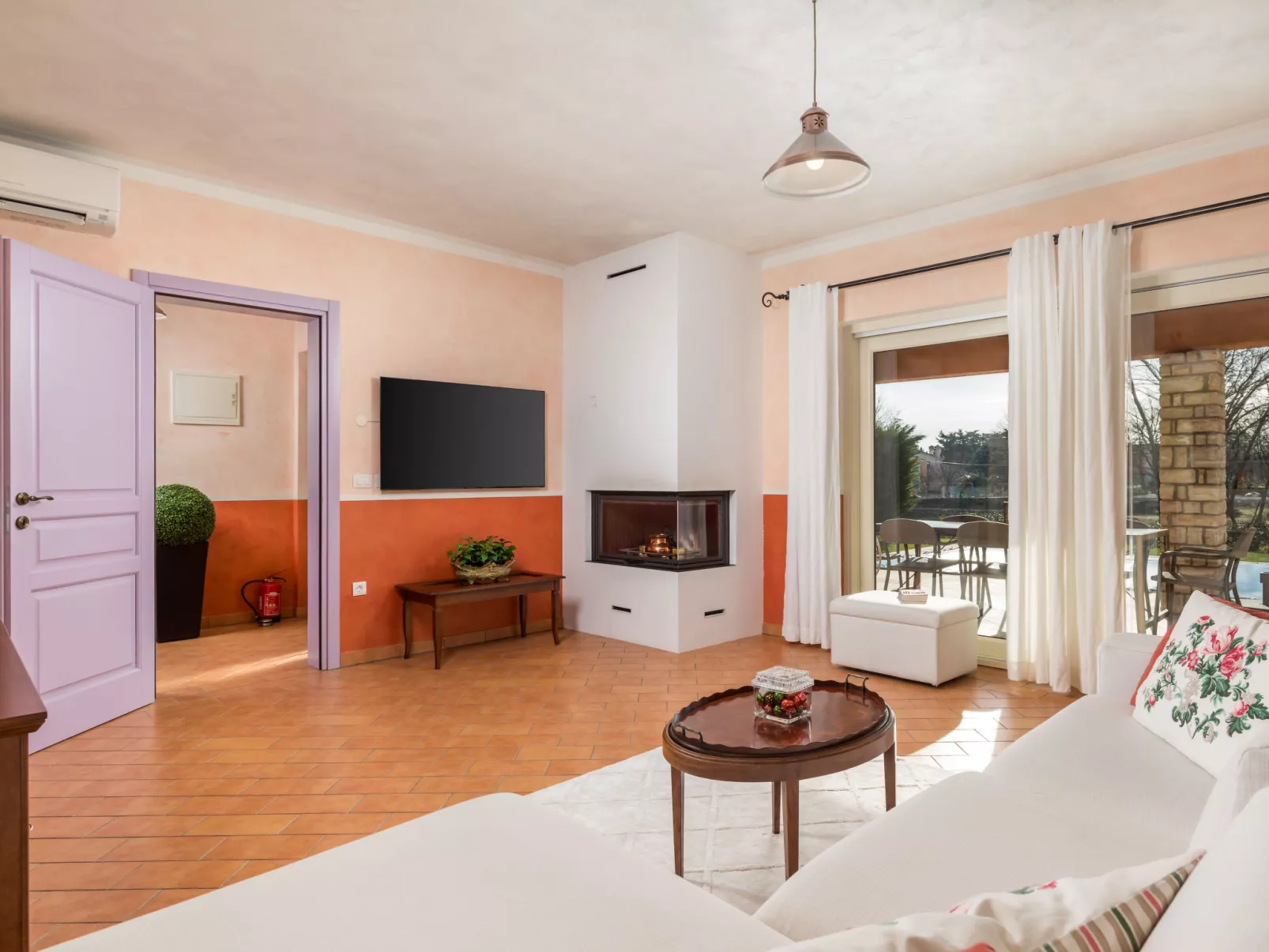 Villa Goretini-Inside