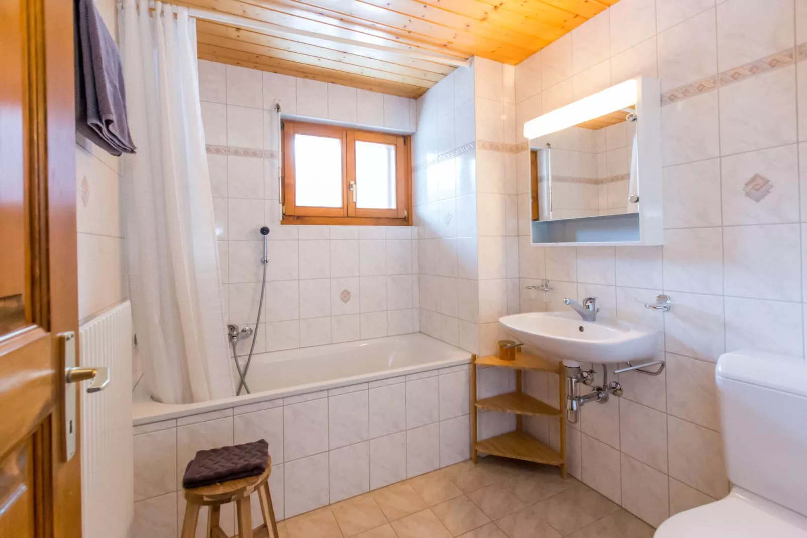 Apartment Ariana-Bathroom