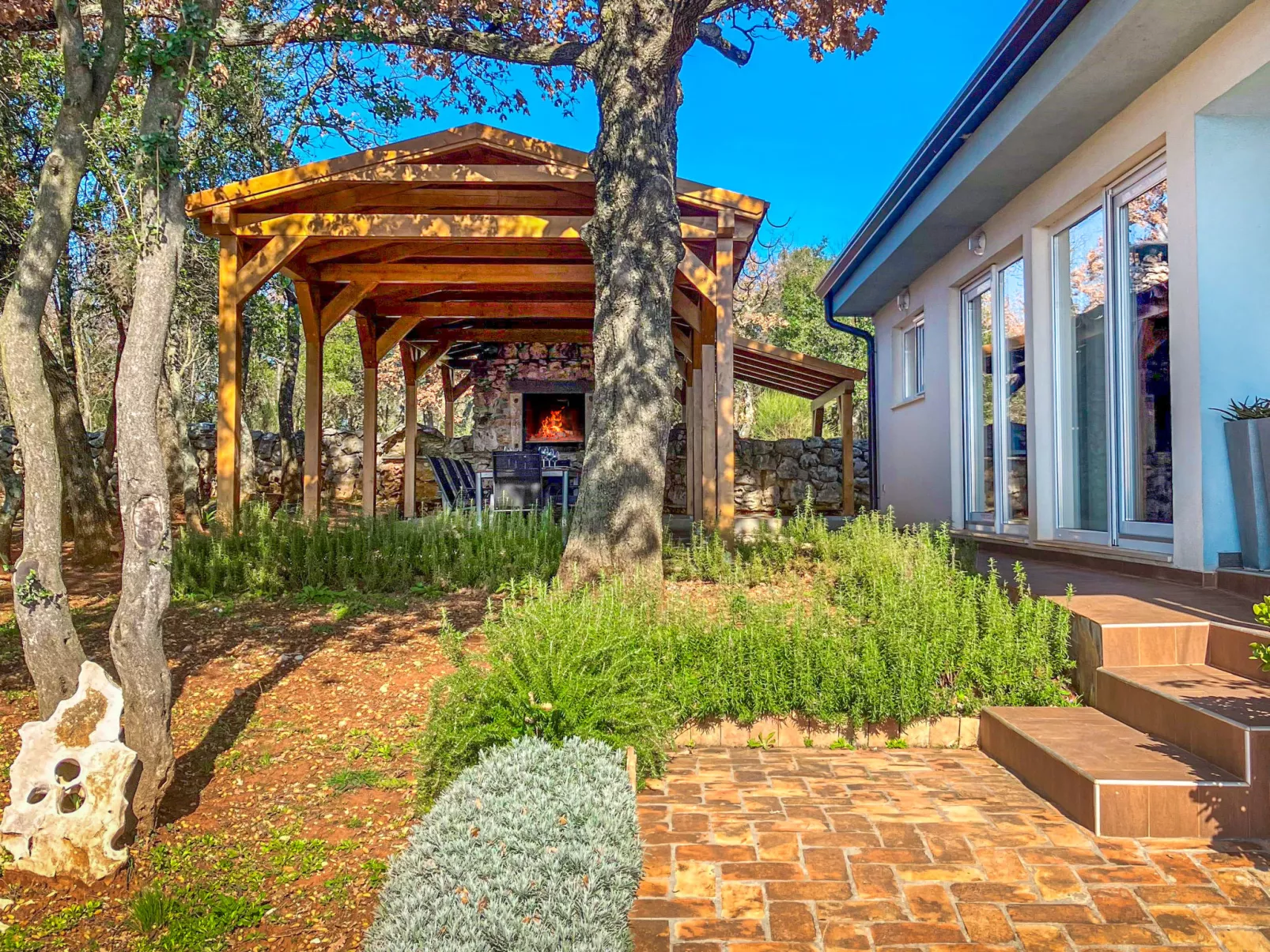 Villa Selagodi-Outside