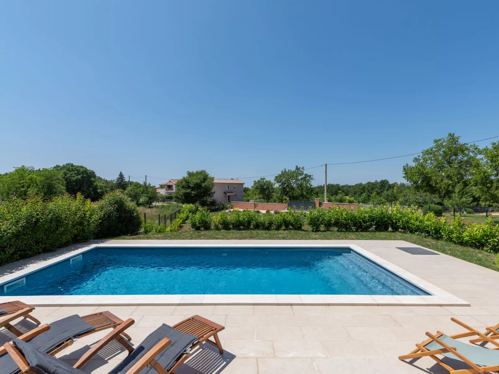 Villa Tola-Outside