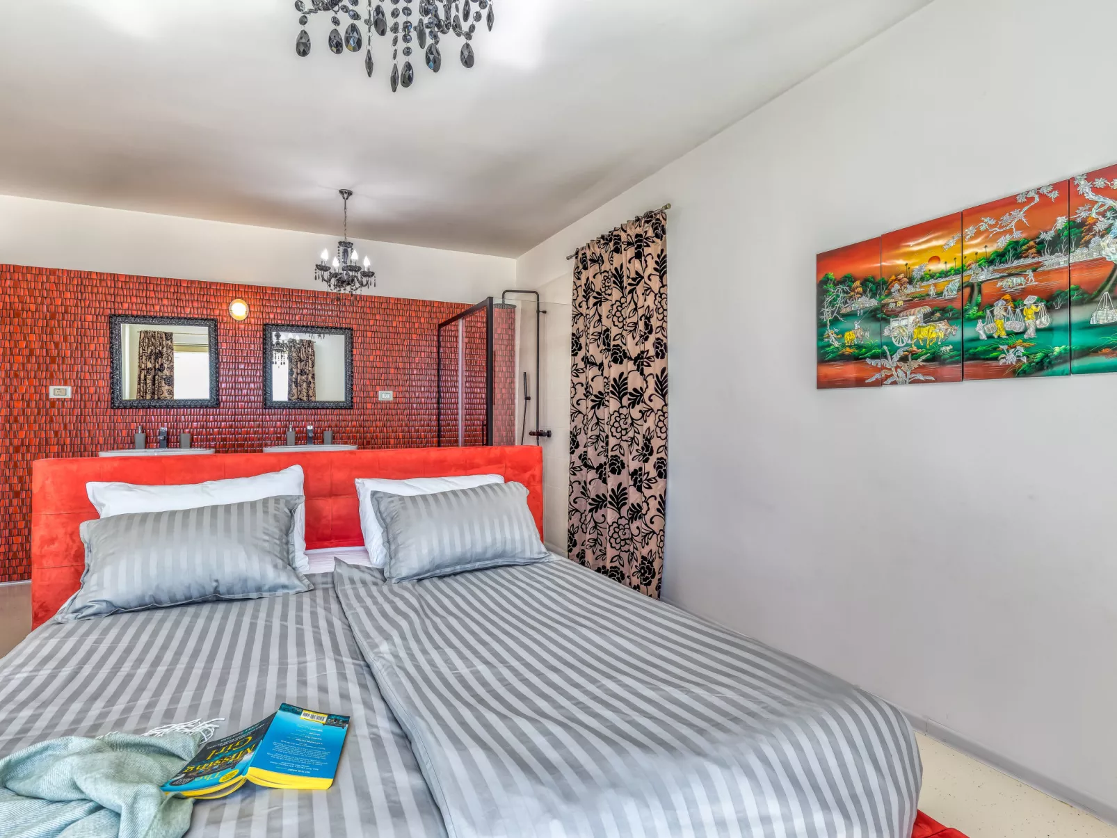 Villa Over the Hilltop-Inside