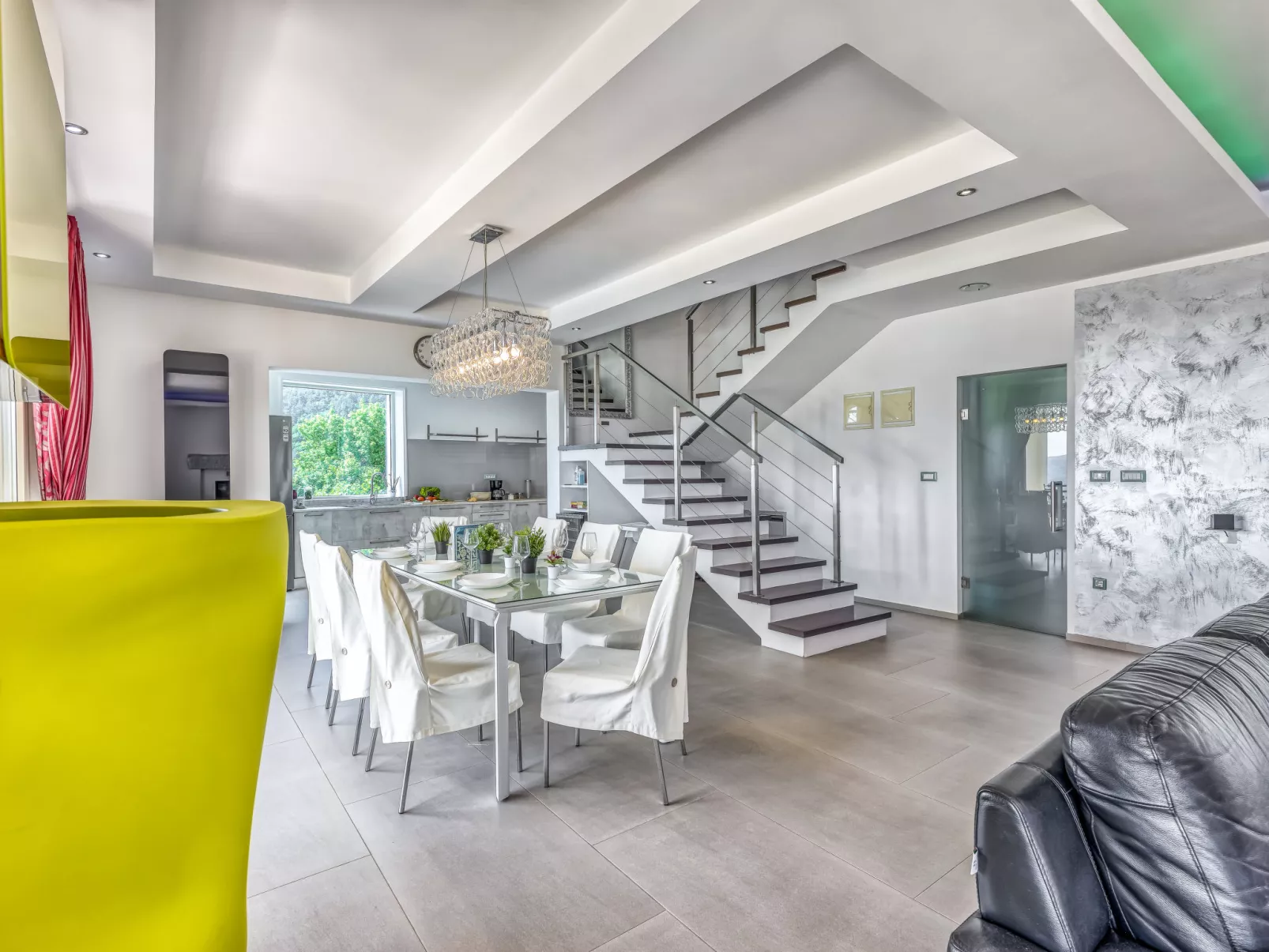 Villa Over the Hilltop-Inside