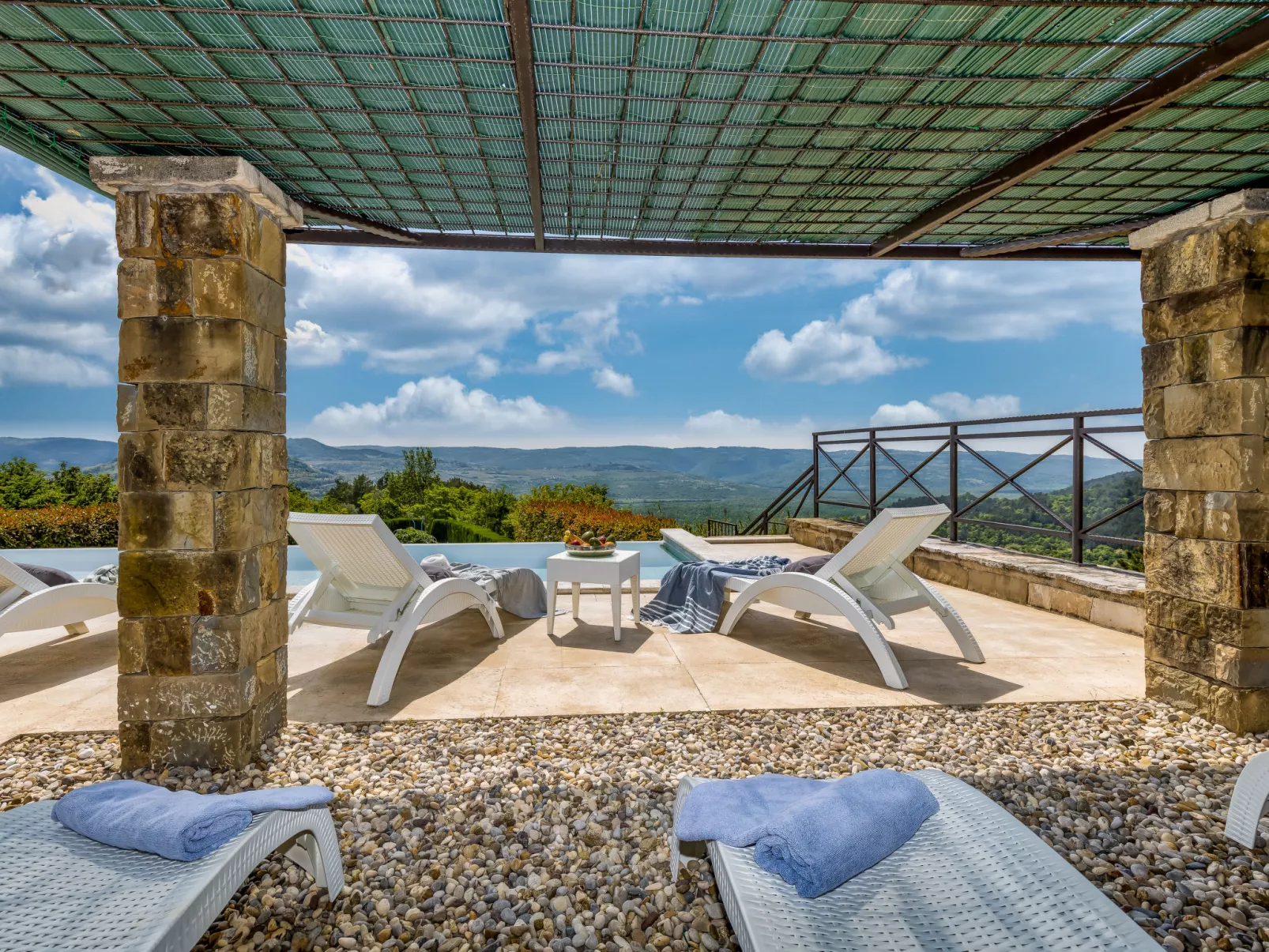 Villa Over the Hilltop-Inside