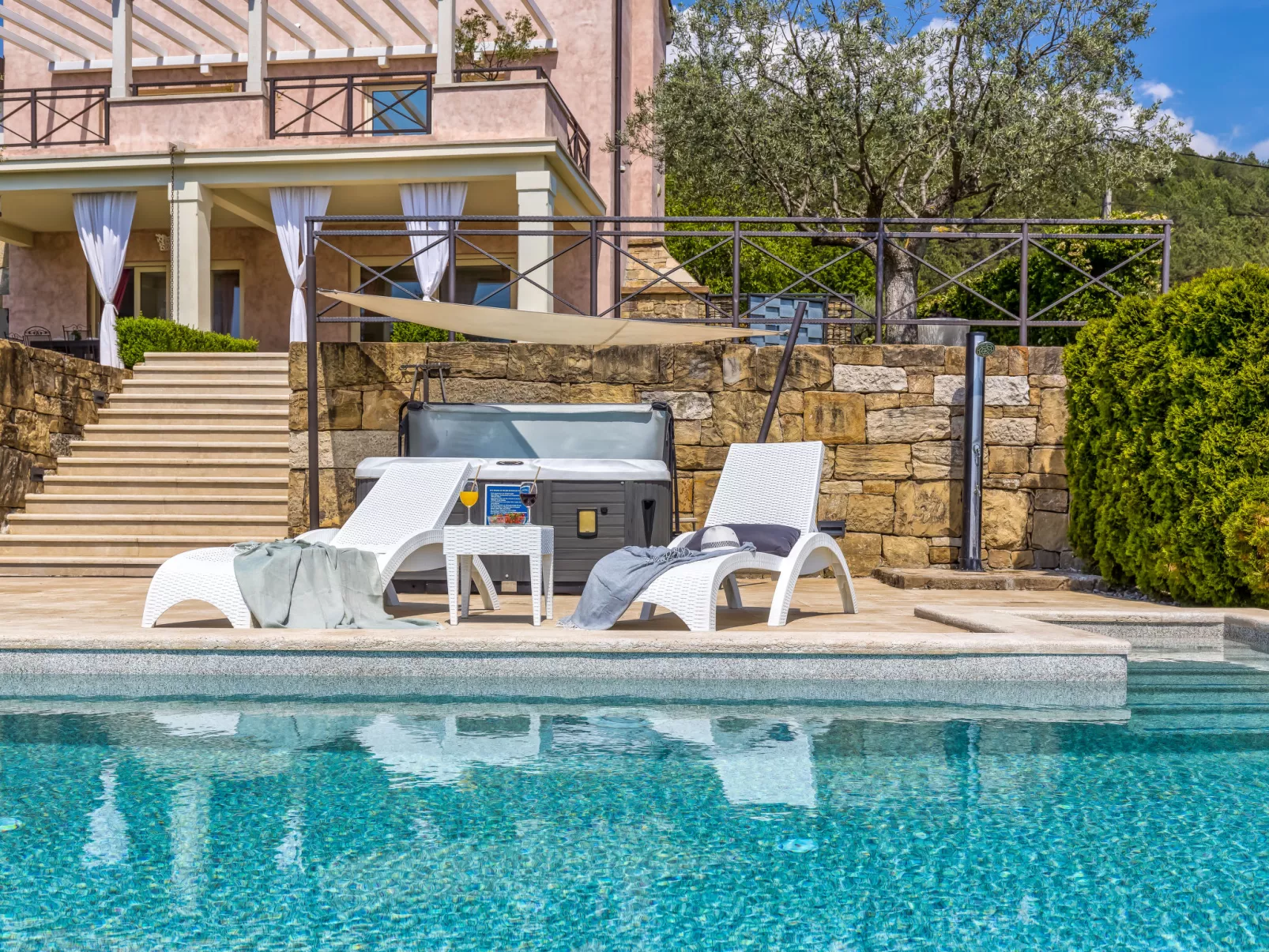 Villa Over the Hilltop-Outside